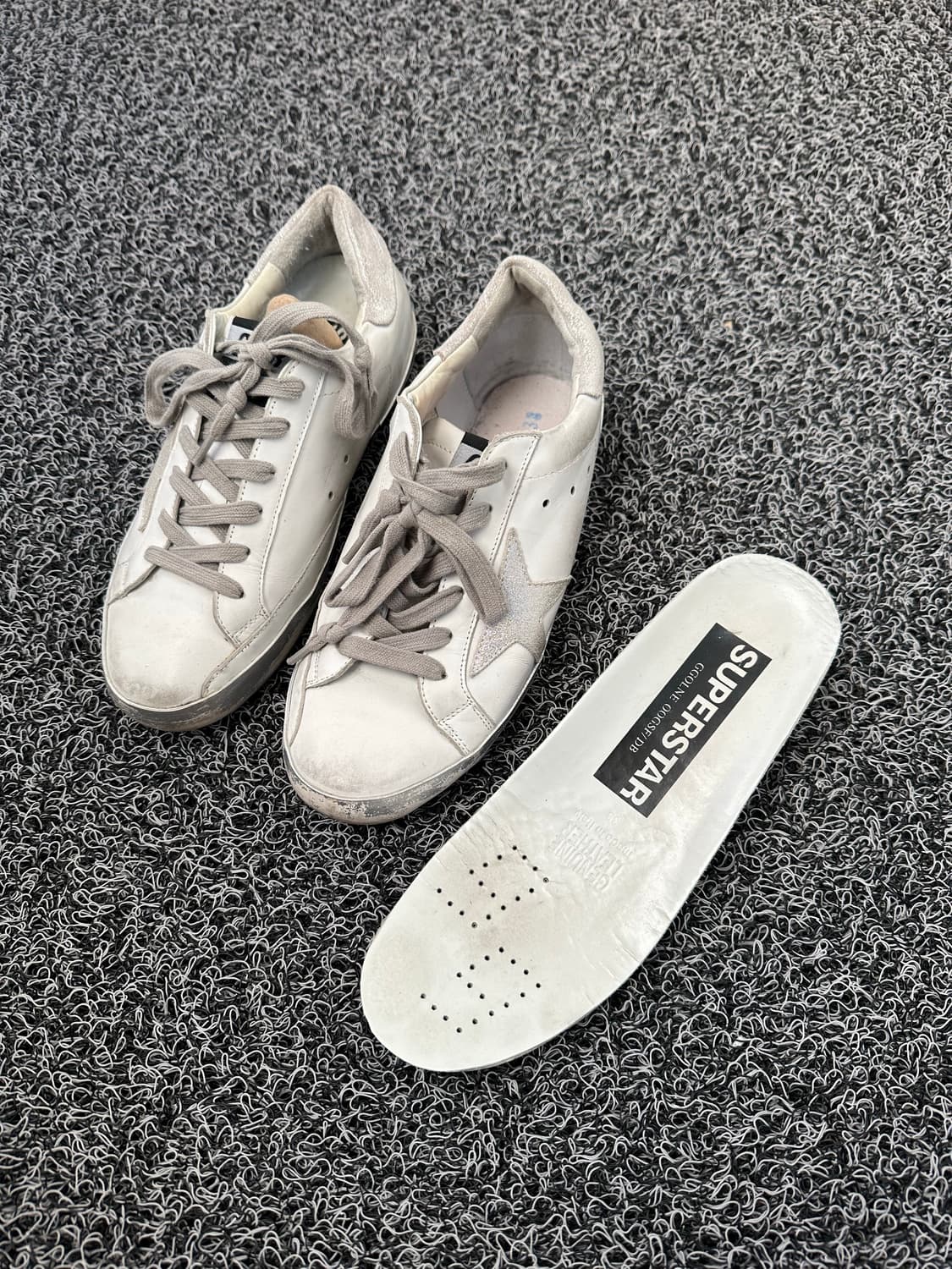 골든구스 슈퍼스타 스니커즈 화이트 240 상품이미지6