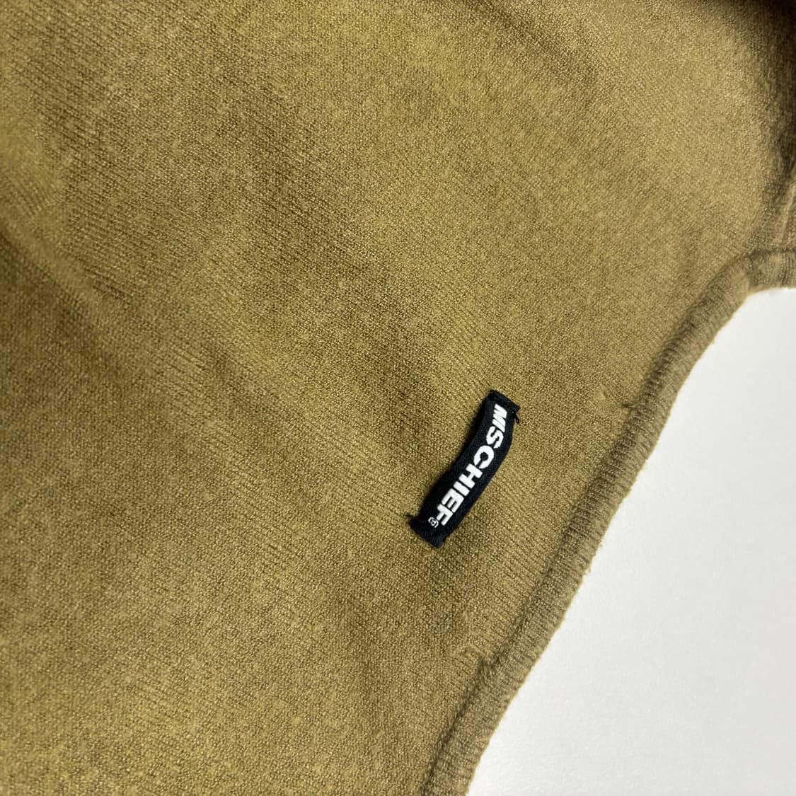 미스치프 스퀘어넥 니트 상품이미지7