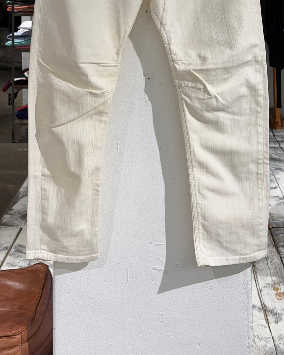 디젤 아이보리 스트레이트핏 데님 팬츠 상품이미지3