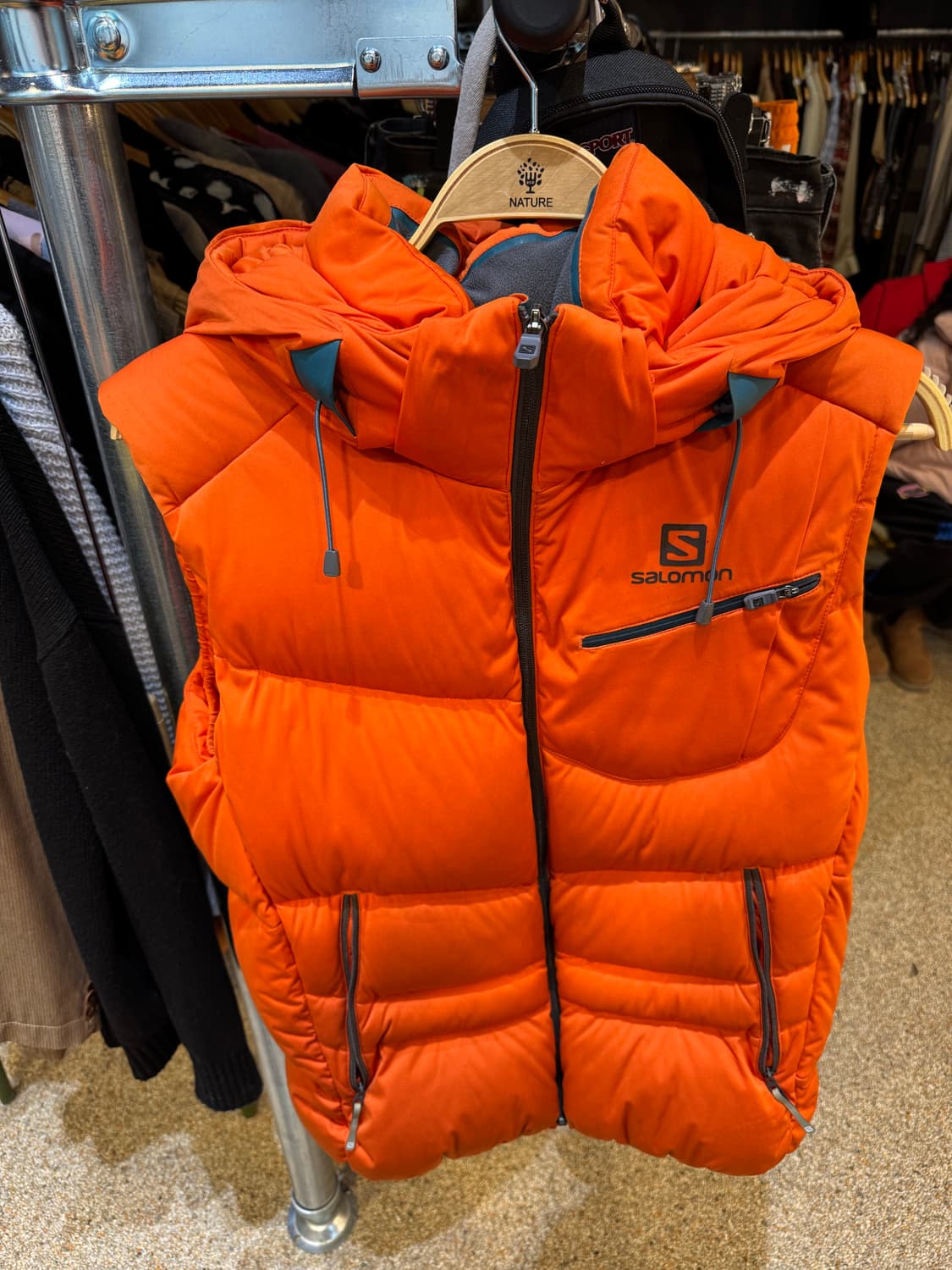 살로몬 패딩조끼 상품이미지1