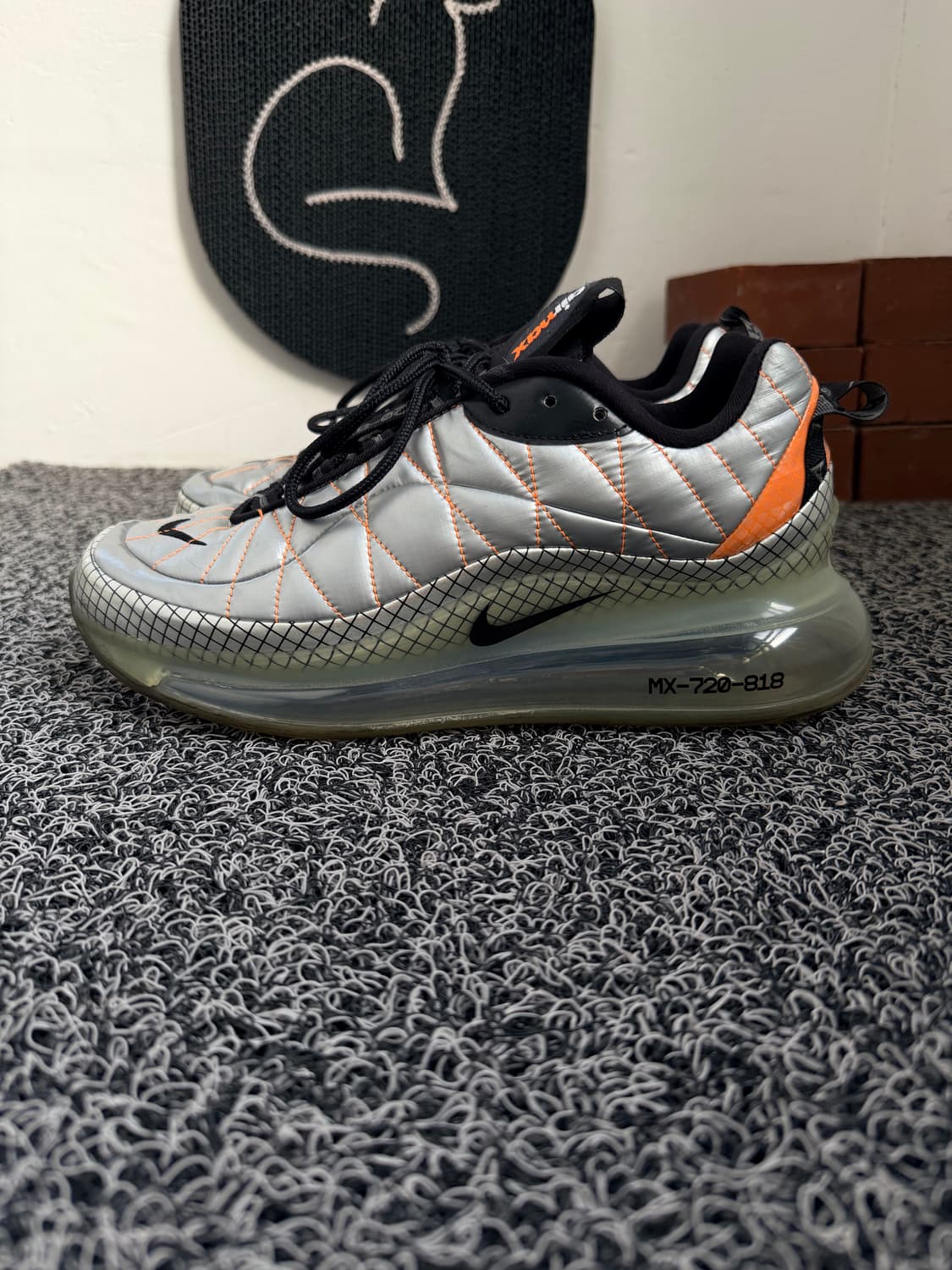 나이키 MX-720-818 '메탈릭 실버' (Nike MX-720-818 상품이미지1