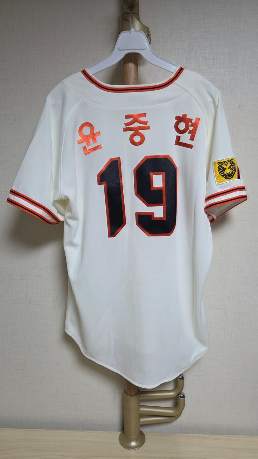기아 타이거즈  19번 윤중현 유니폼 상품이미지1