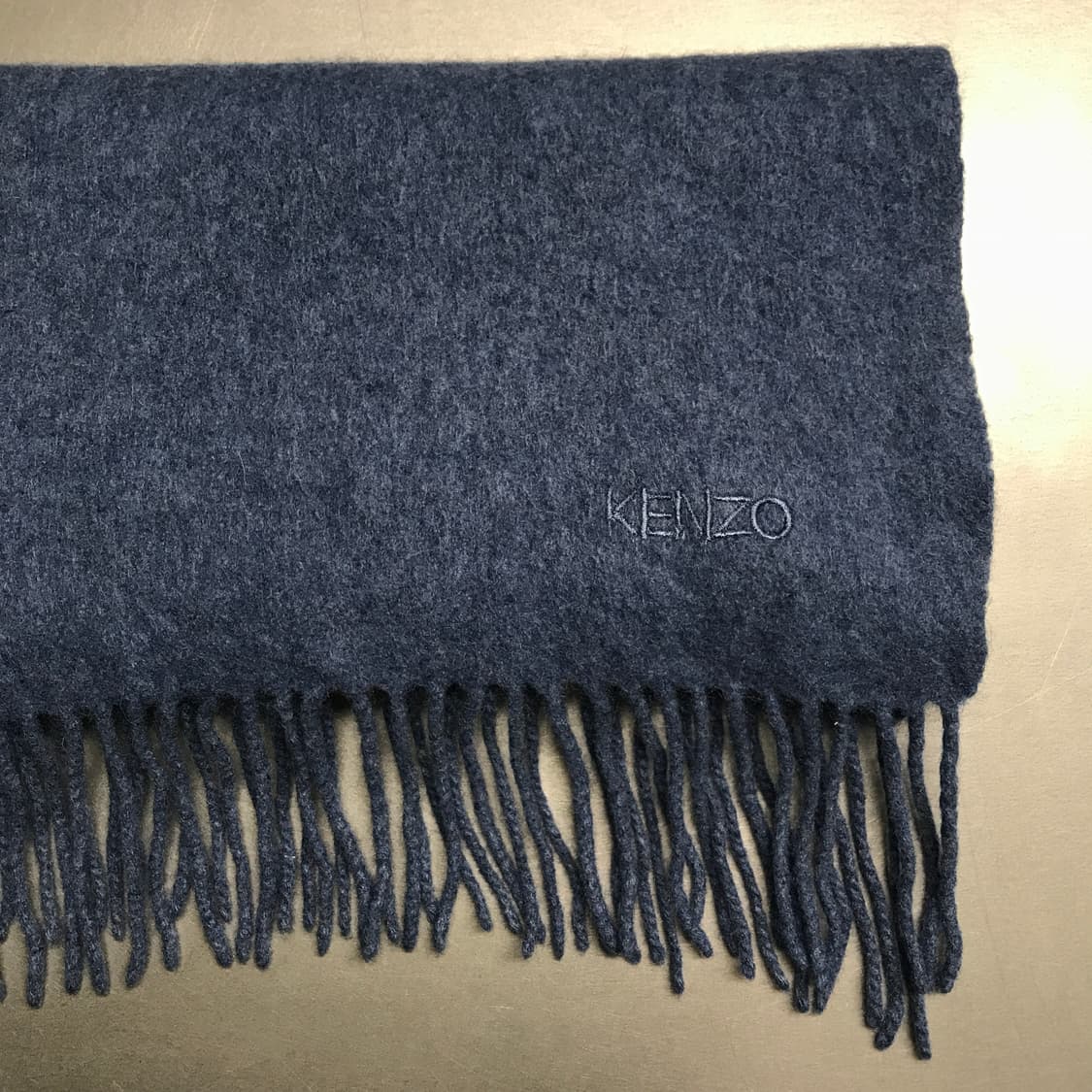 겐조 캐시미어 로고 머플러 블루 상품이미지3