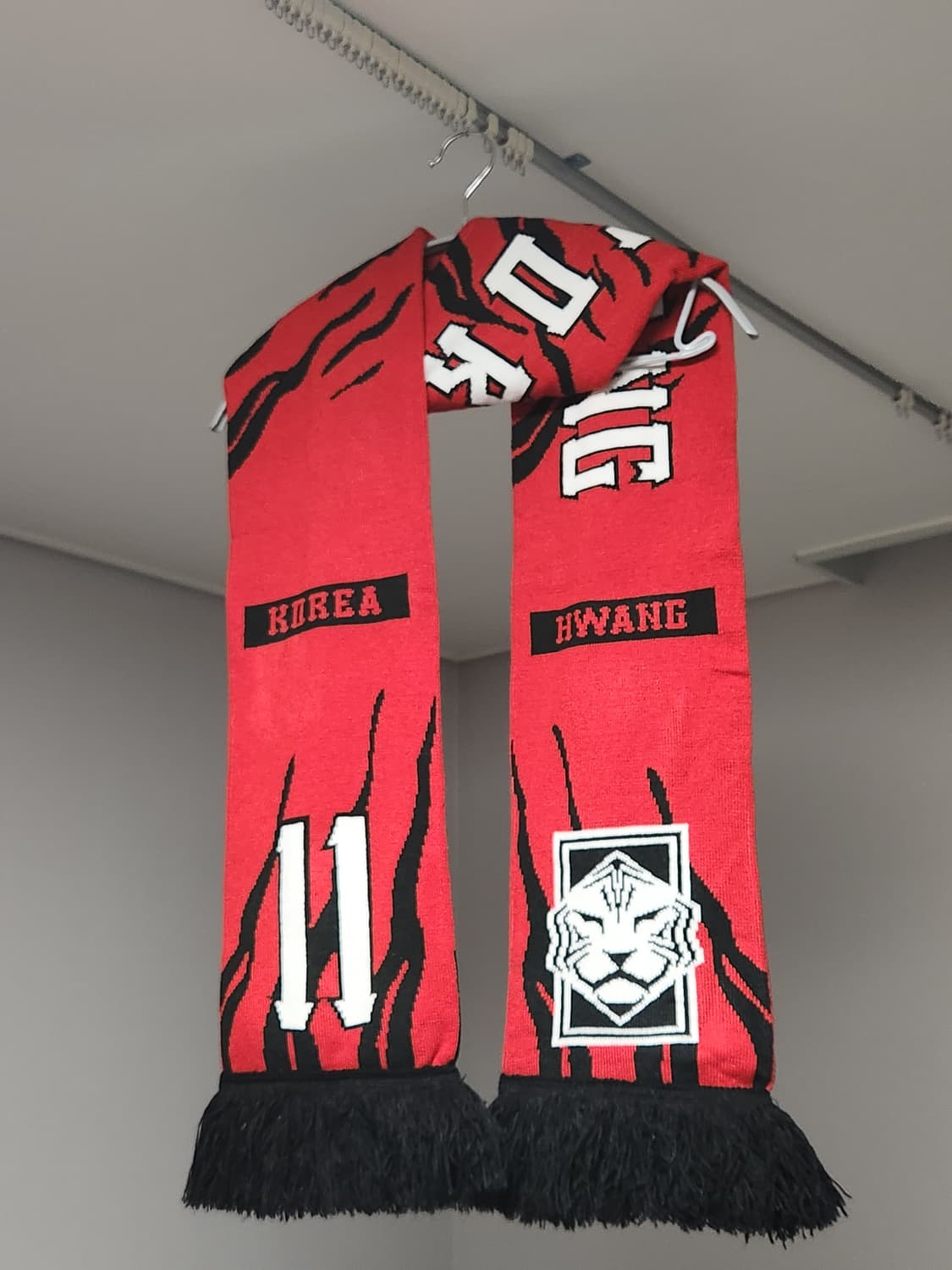 OverThePitch - KFA TIGER FIRE SCARF 황희찬 상품이미지4