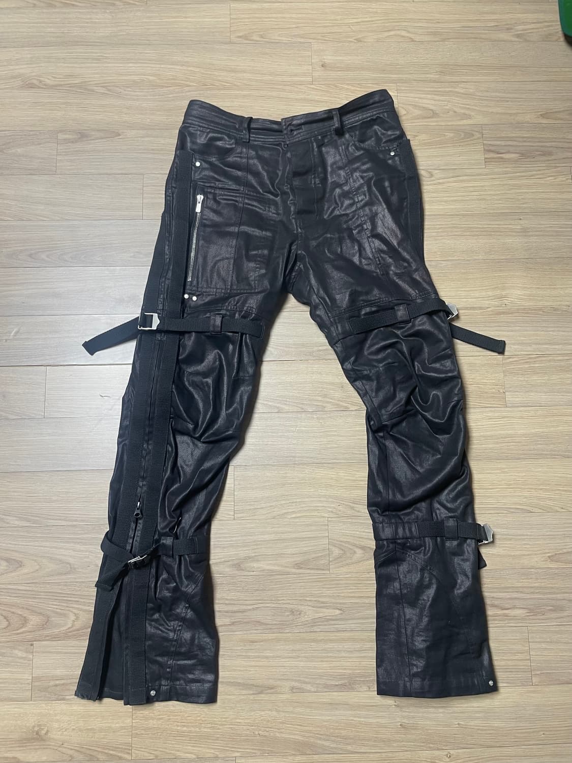 파아카이브 본디지 코팅 팬츠 급처 상품이미지1