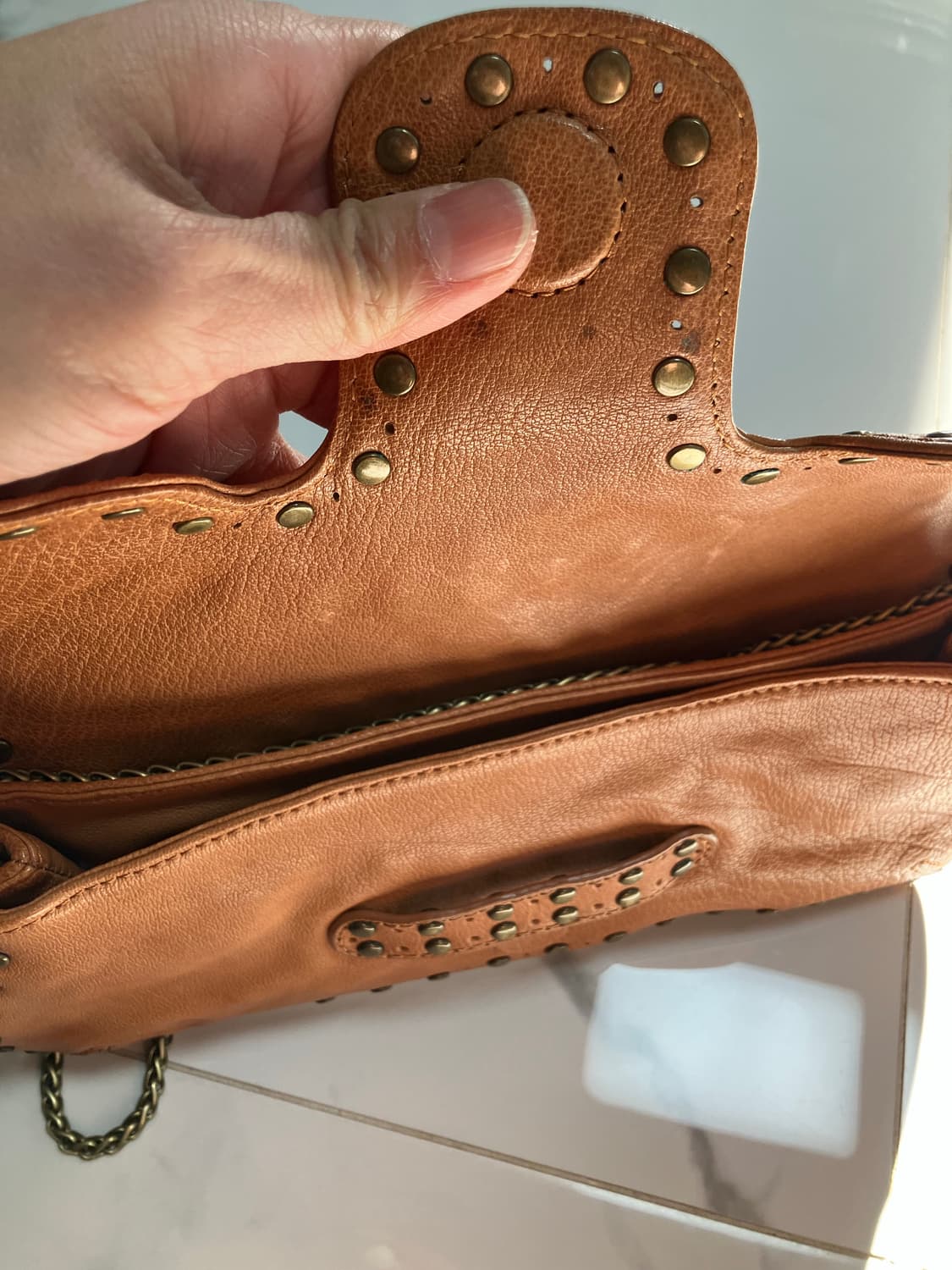 Y2K 쿠바 스터드 가죽 가우초 체인 미니백 클러치 브라운 상품이미지3