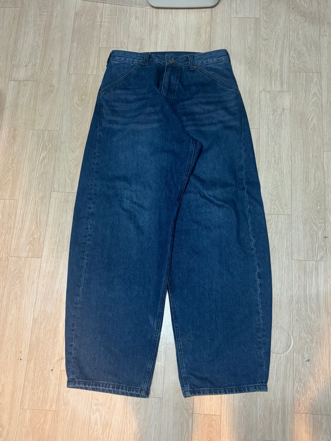 해칭룸 와이드커브드진 3 상품이미지1