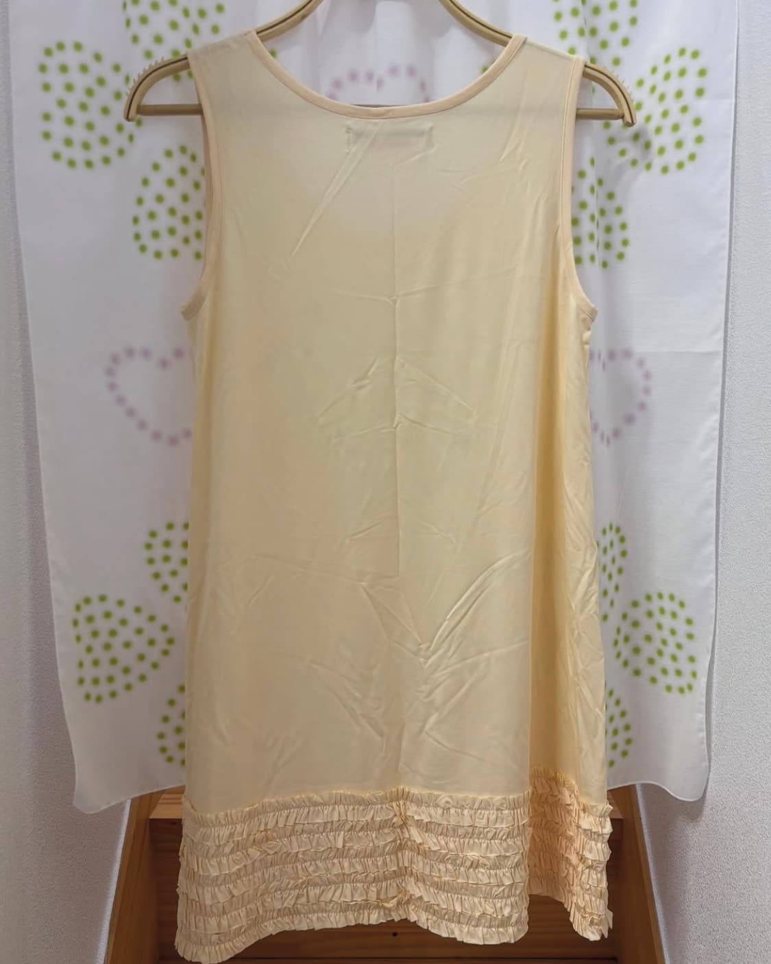 더뮤지엄비지터 스타 러플 원피스 상품이미지3