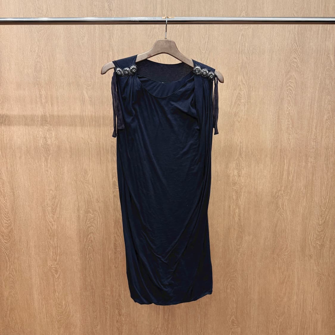 3.1 필립림 숄더 비즈 장식 드레이프 슬리브리스 원피스 네이비 상품이미지2
