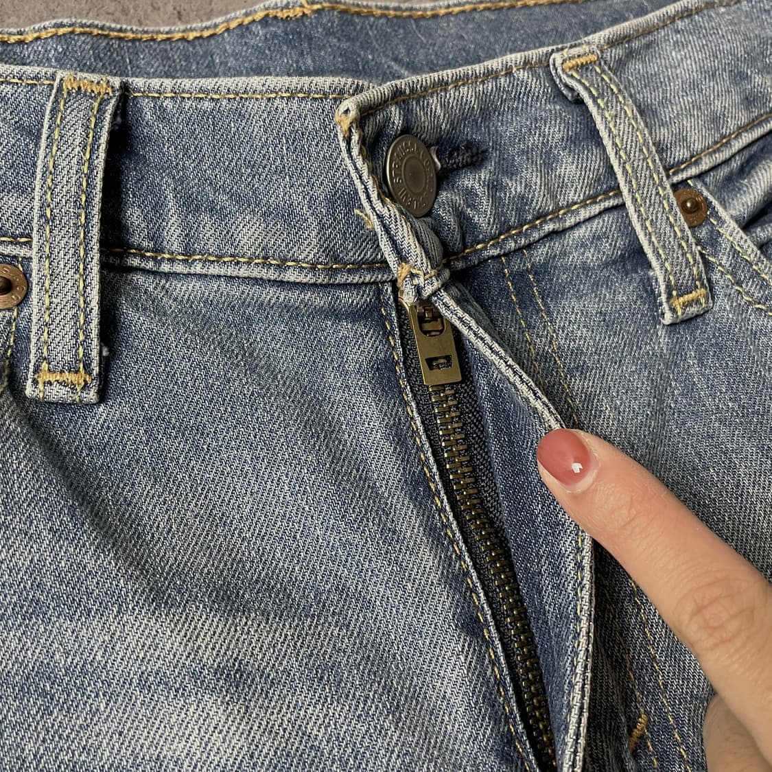 LEVI'S 리바이스512 빈티지 슬림 스트레이트핏 데님팬츠 상품이미지3