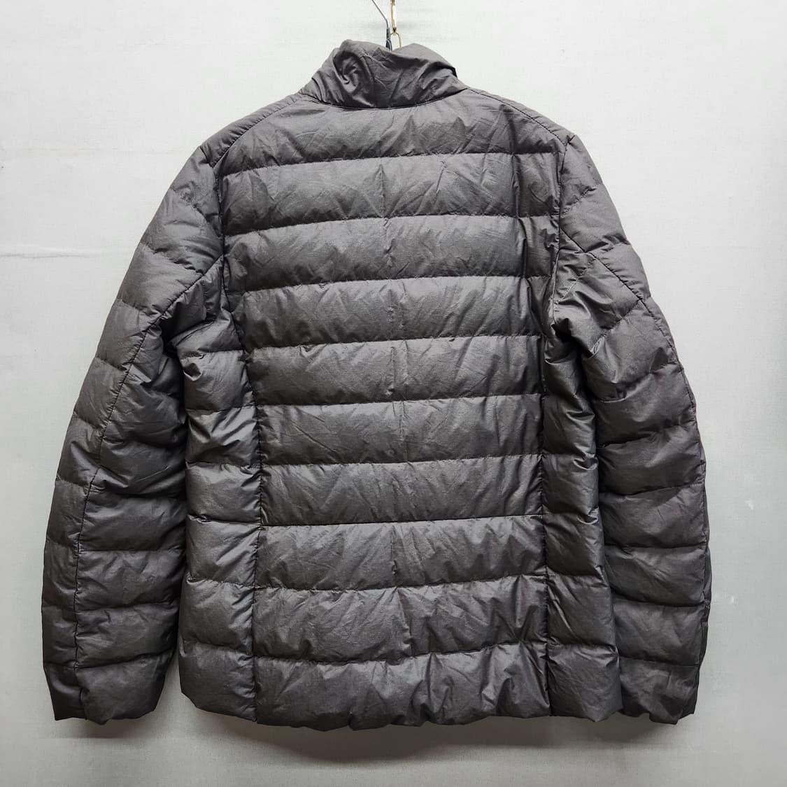 유니클로 경량 덕다운 패딩 M 상품이미지3