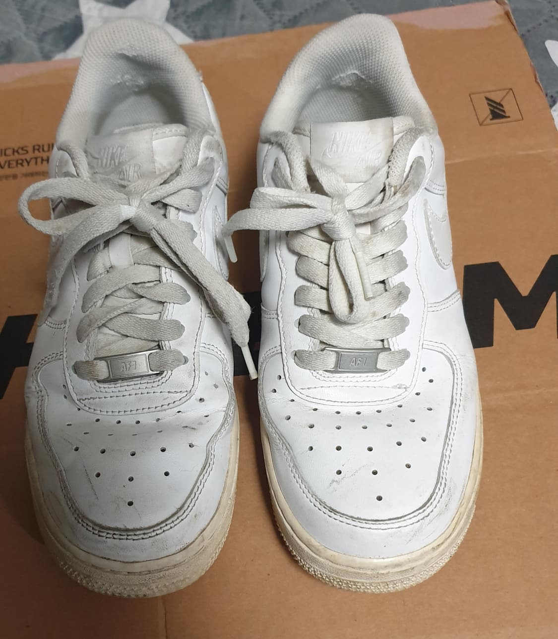 나이키 에어포스1 07 로우 스니커즈 화이트 (245) 상품이미지3