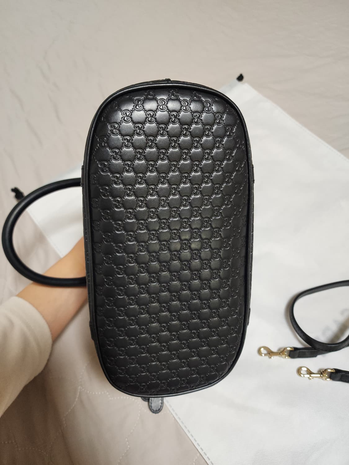 구찌 마이크로 시마 돔 토트백 미니 상품이미지4