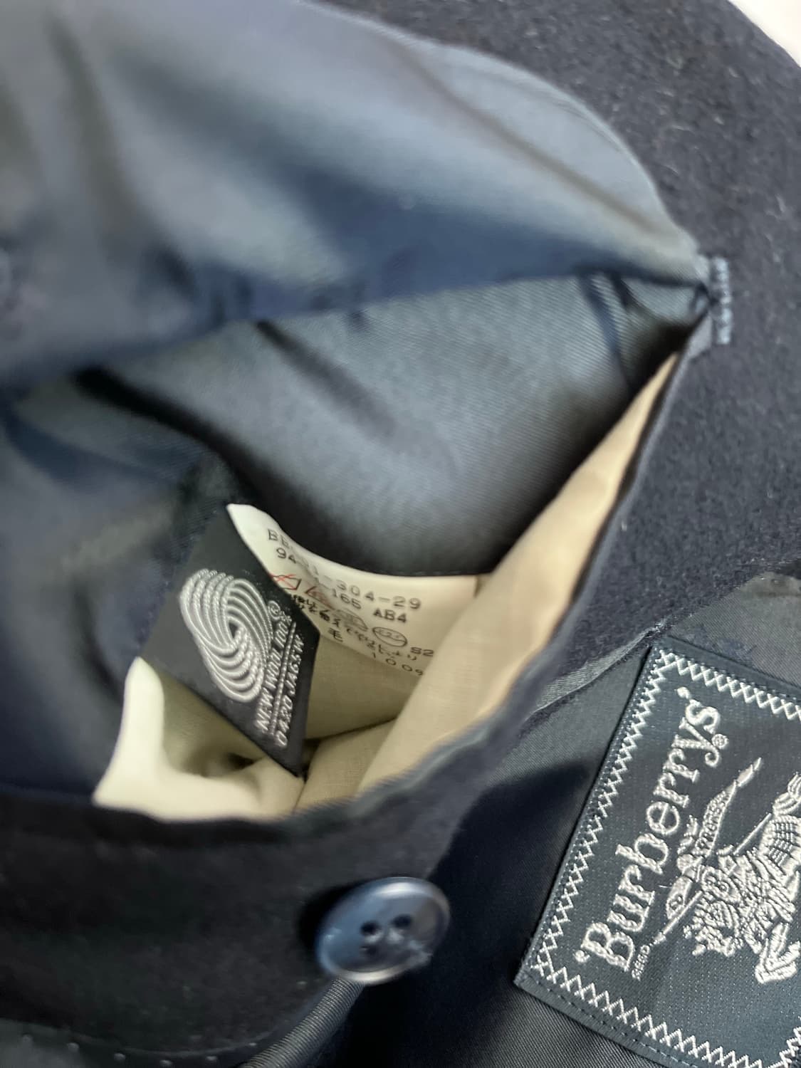 버버리 블랙 자켓 울100 /55-66 상품이미지8