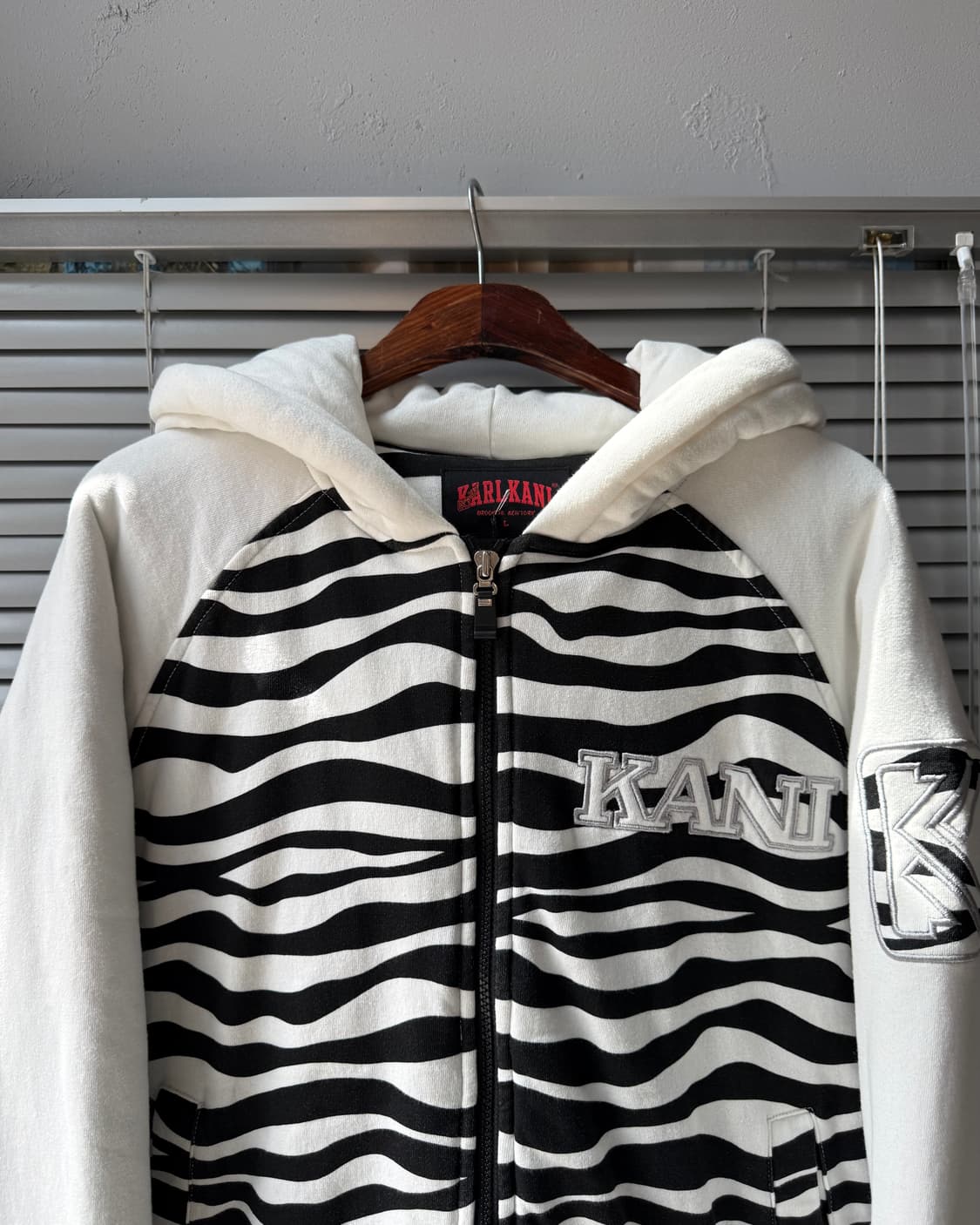 KARLKANI zebra pattern quilted 집업 후드집업 상품이미지3