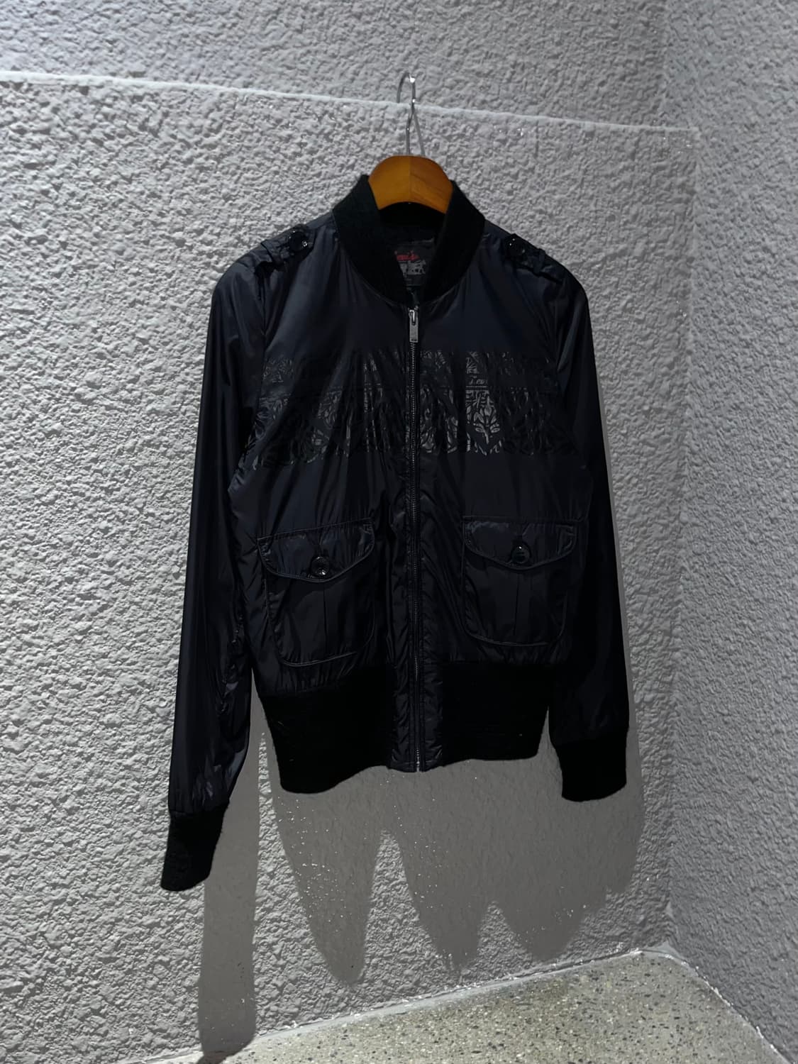 리바이스 디테일 나일론 자켓 상품이미지1