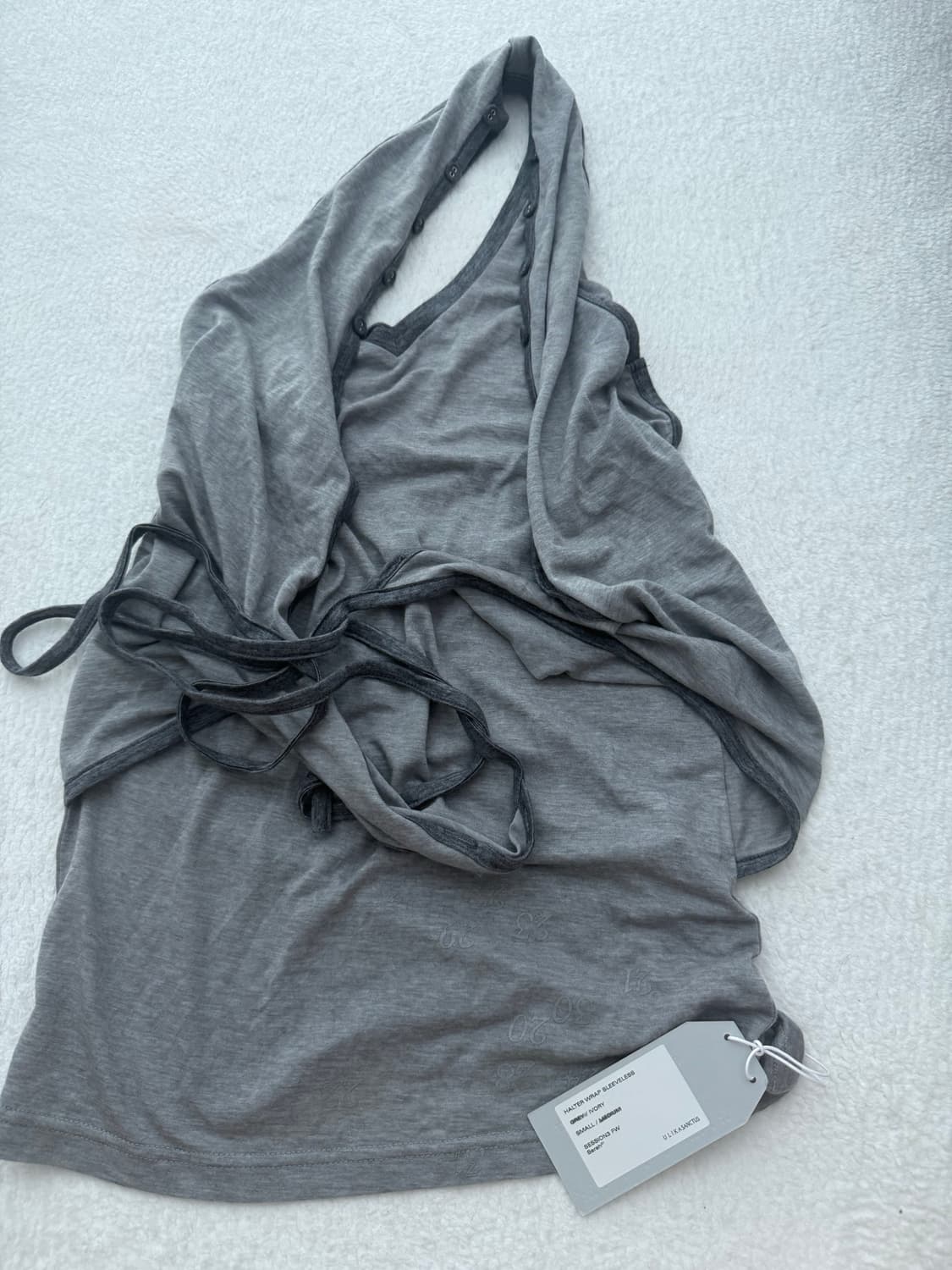 울리카상투스 HALTER WRAP SLEEVELESS (GREY) 상품이미지7