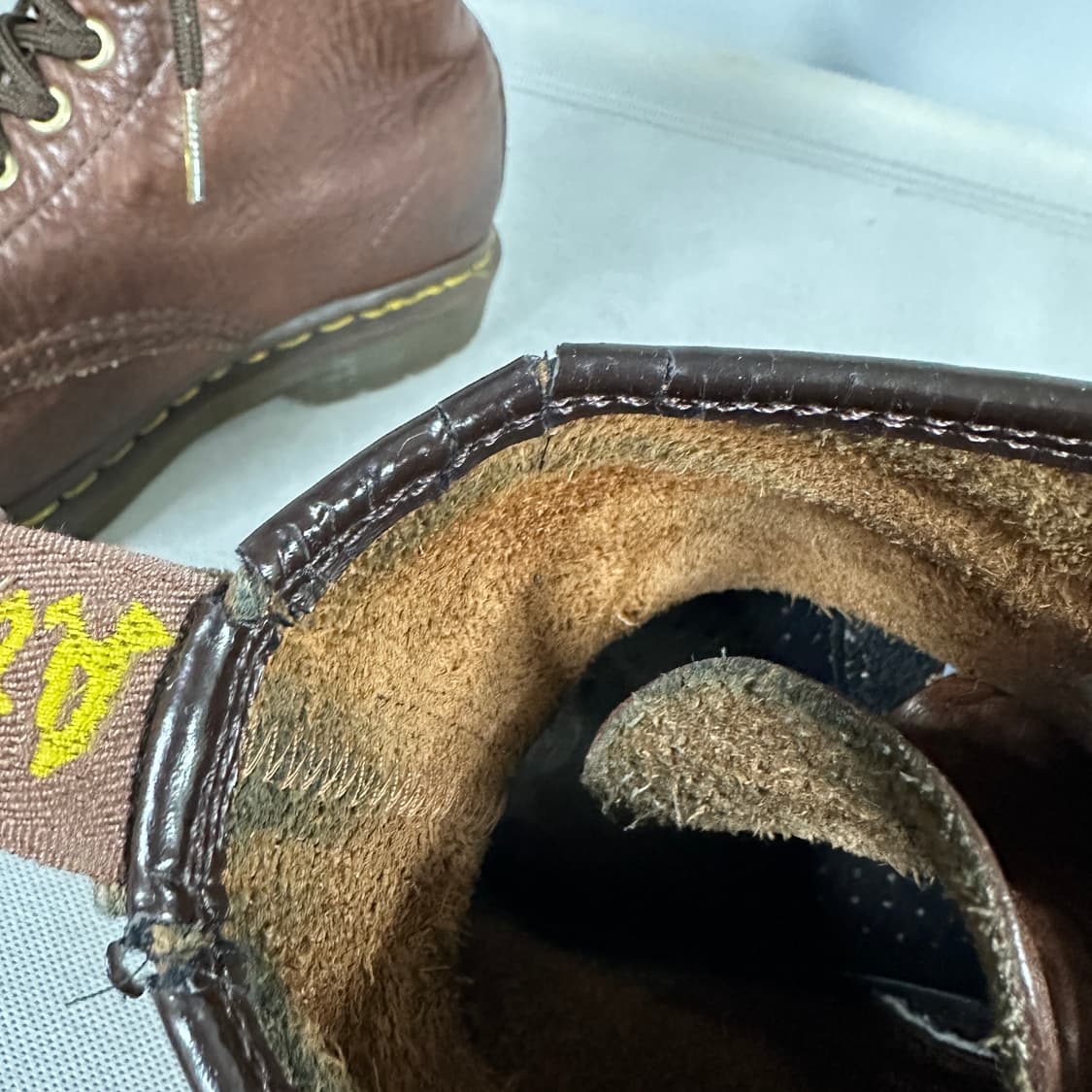 닥터마틴 8홀 부츠 상품이미지10