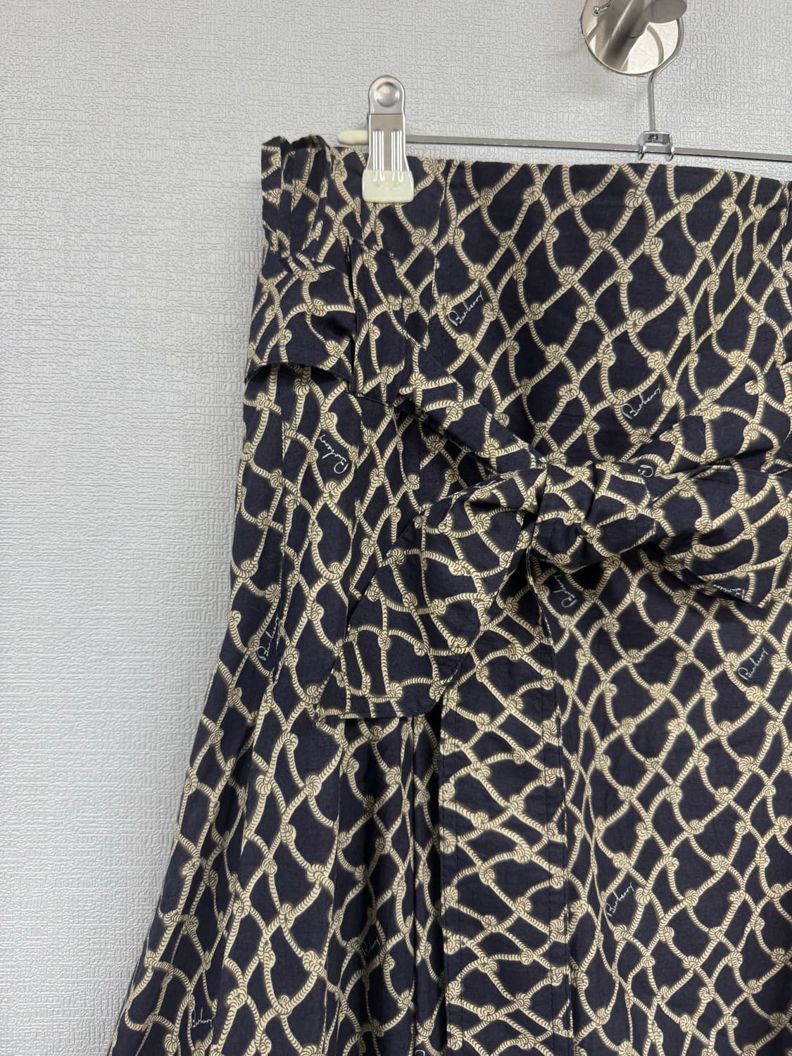 버버리 미디 스커트 상품이미지2