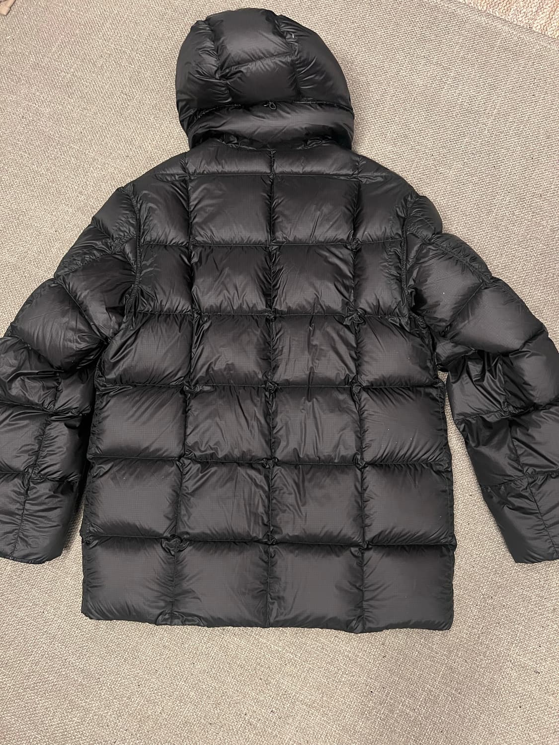 CP company DD쉘 롱 후드 패딩 25FW (M 사이즈) 상품이미지3