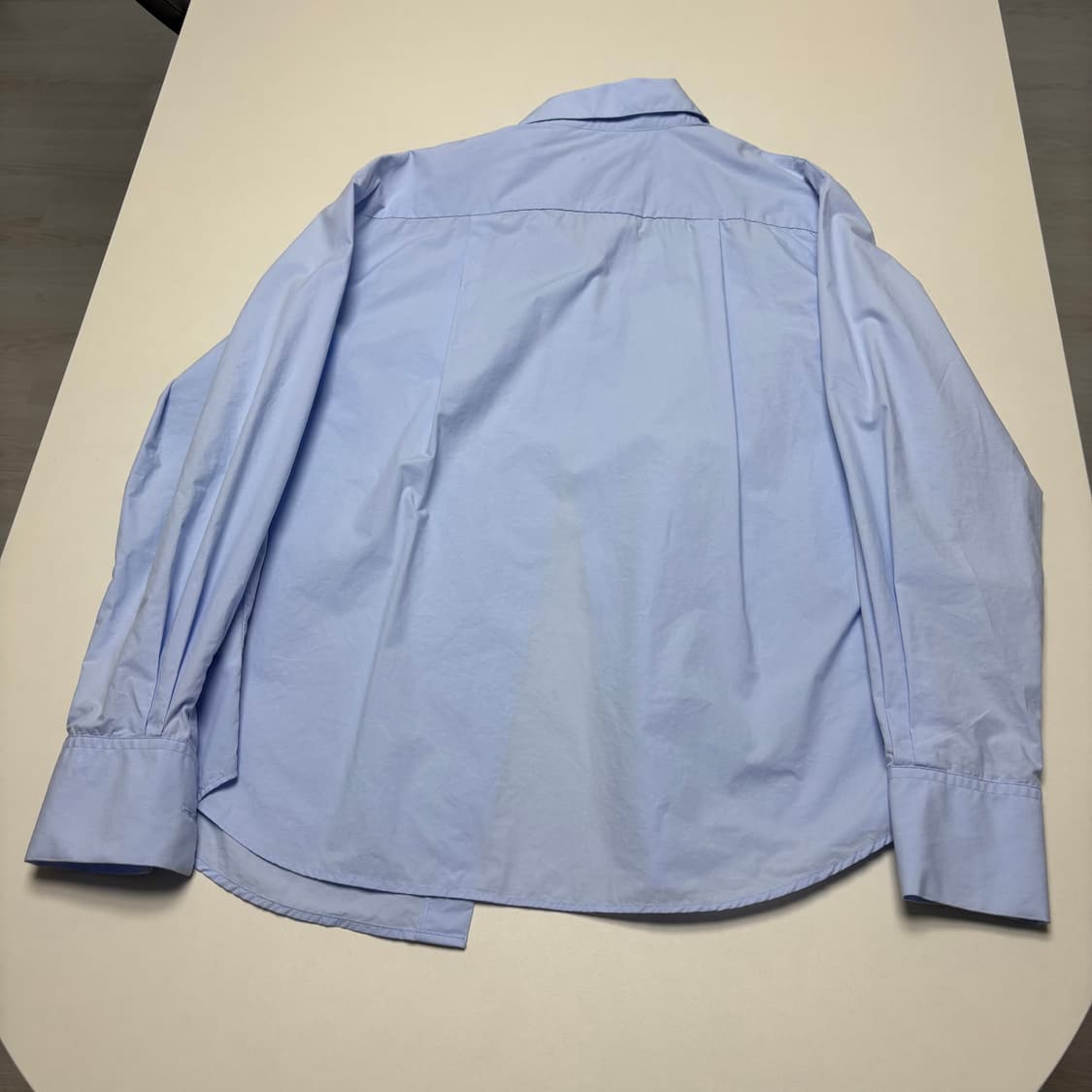 시눈 Classic Cotton Shirt (Light Blue) 상품이미지5
