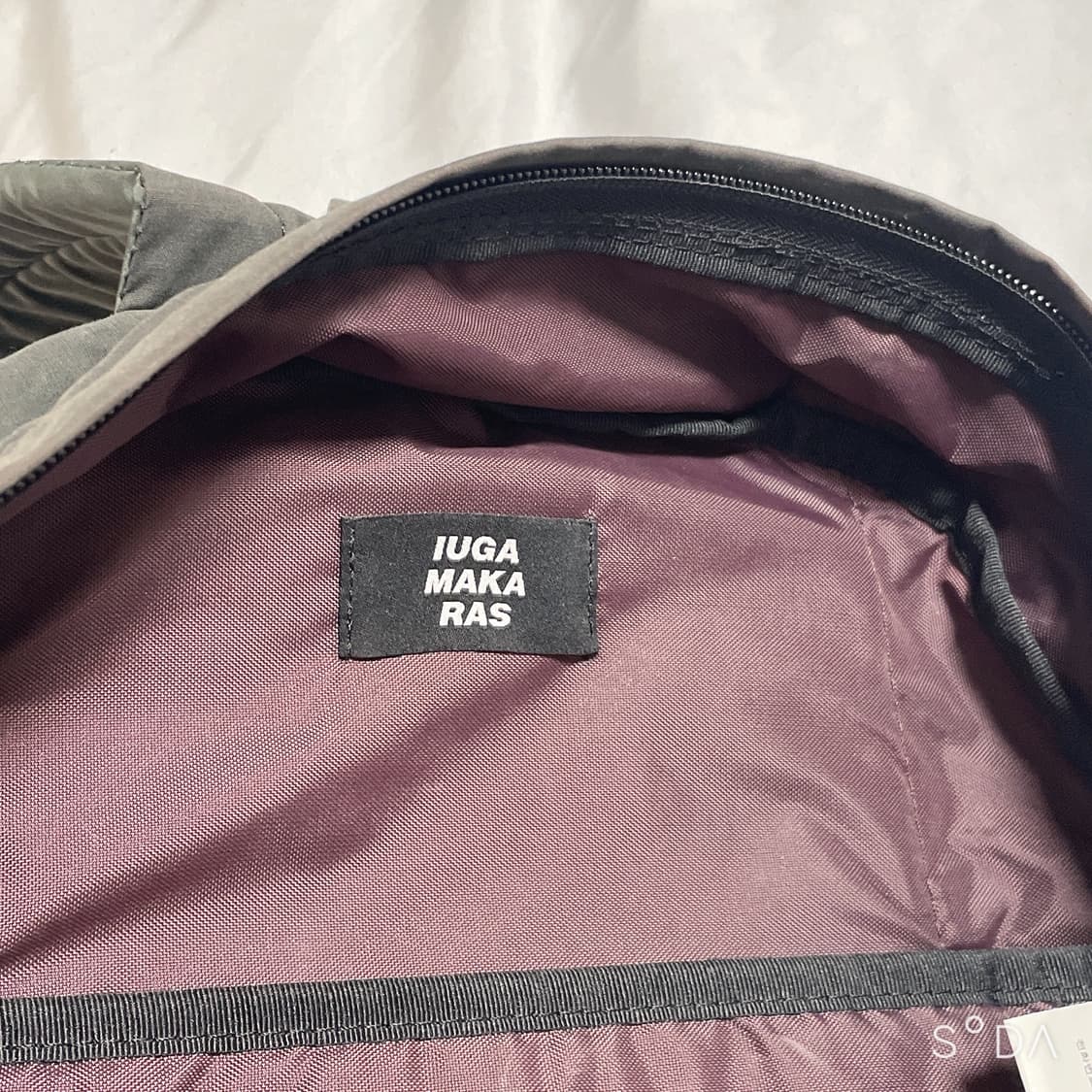 이우가마카라스 백팩 그린 상품이미지7