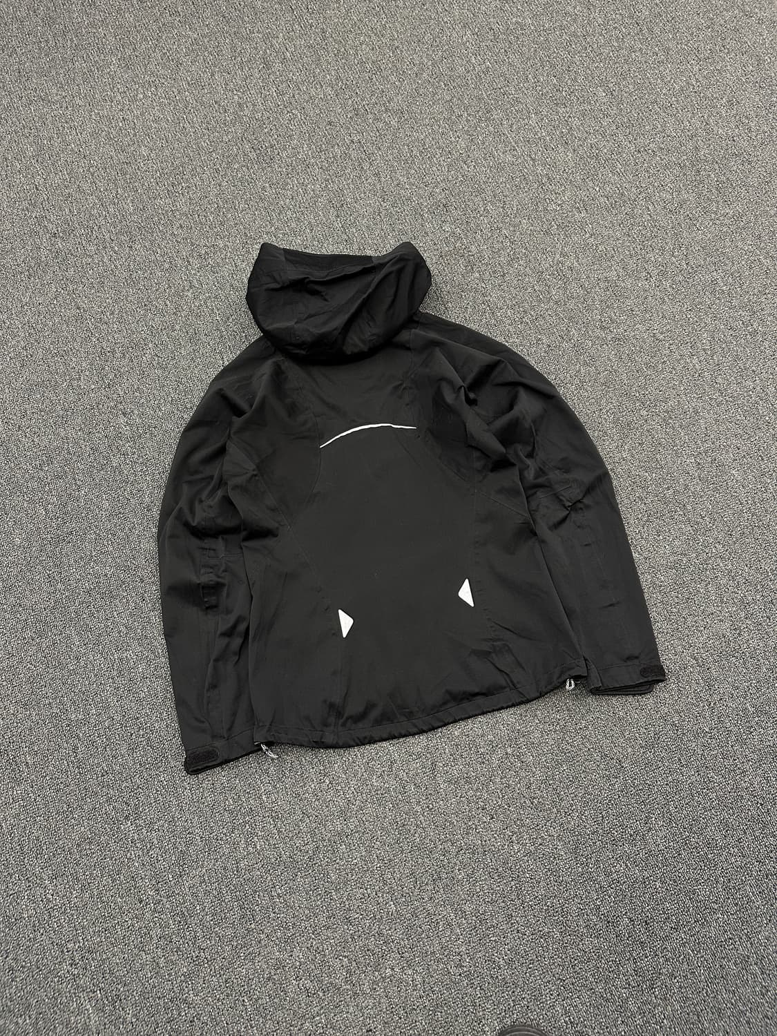 S) 마운틴 하드웨어 소프트 쉘 블랙 바람막이 상품이미지2