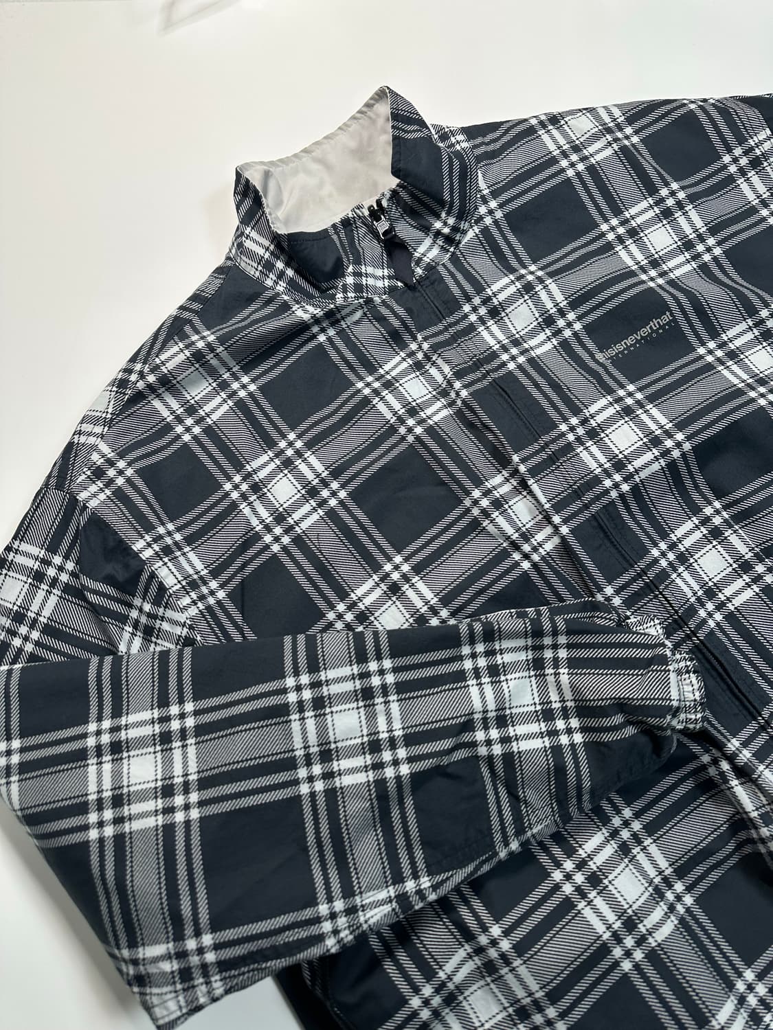 디스이즈네버댓 리버시블 자켓 상품이미지1