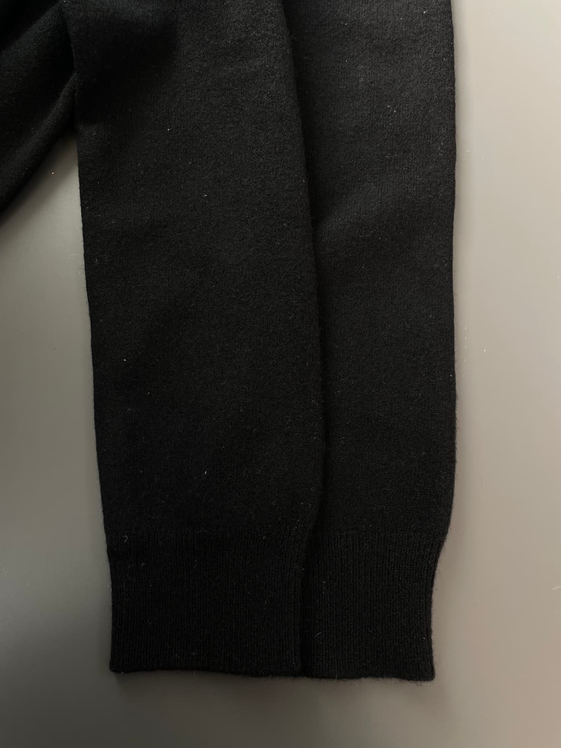 [M] 꼼데가르송 레드와펜 여성 울 가디건 상품이미지8