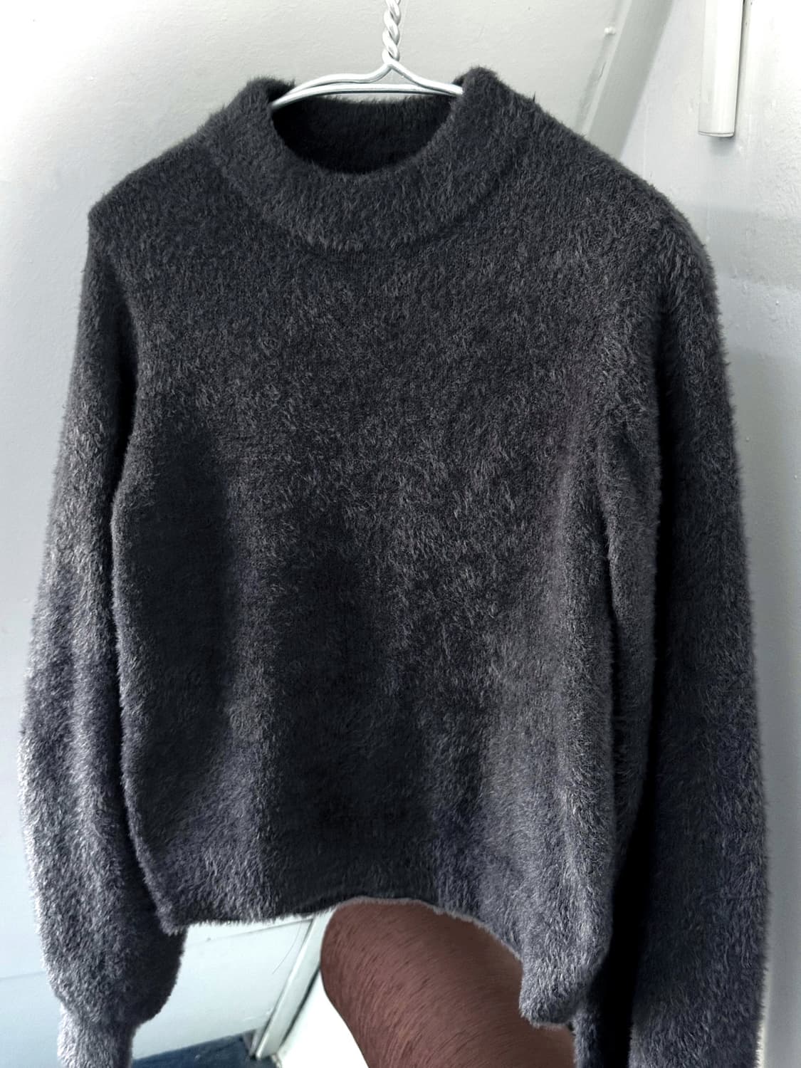 Brushed fabric cropped knit P/O 상품이미지1