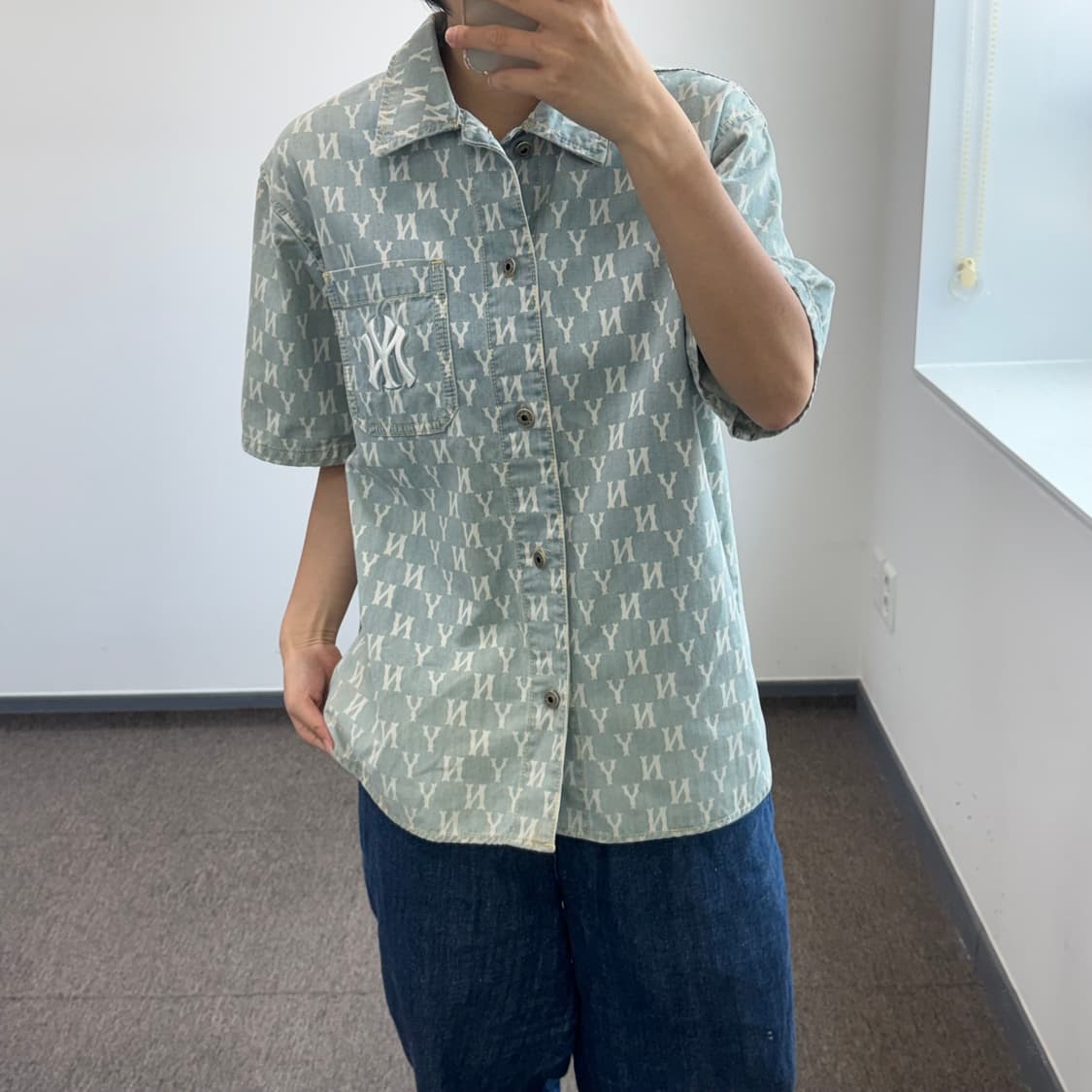 MLB 엠엘비 데님 모노그램 반팔 셔츠  상품이미지1