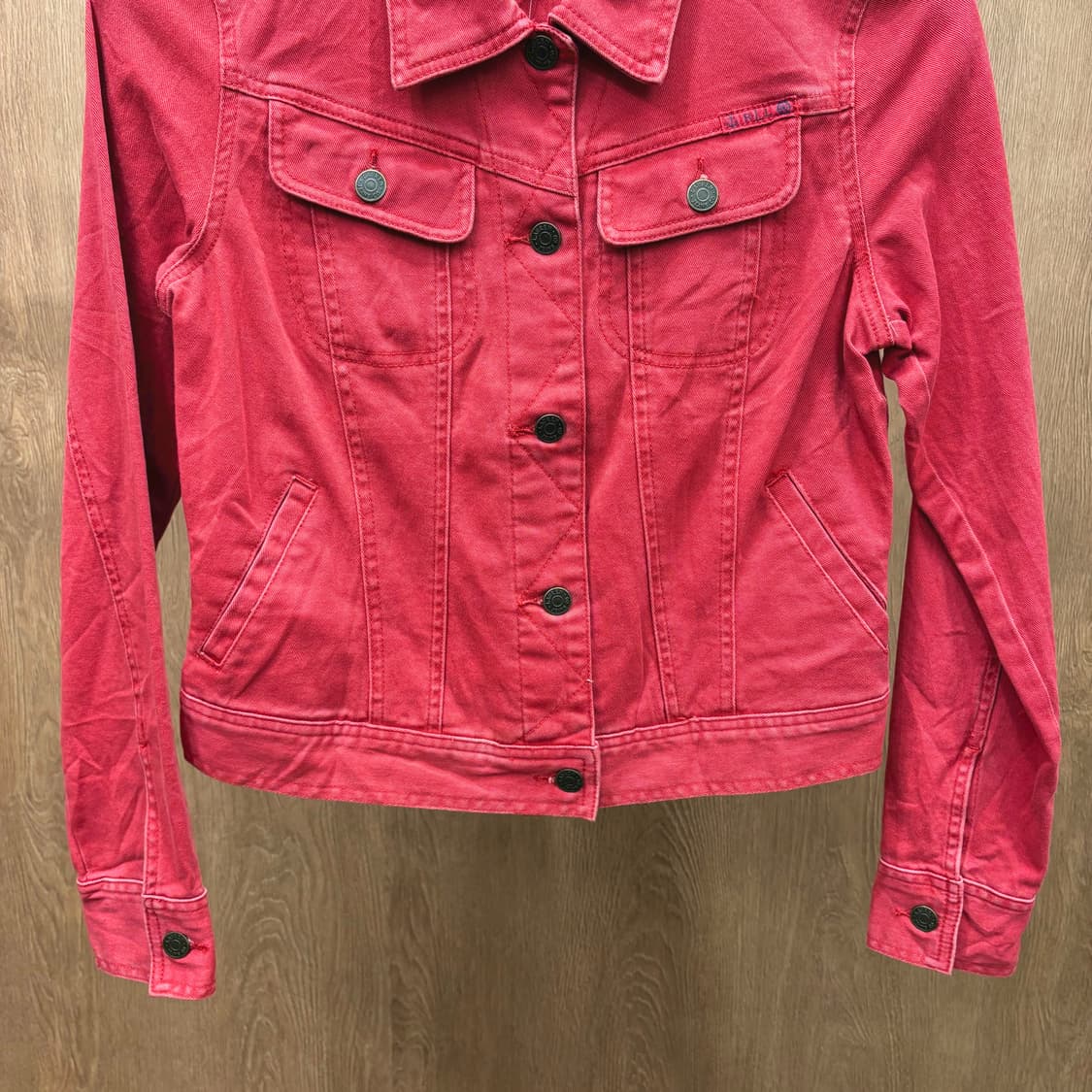 랄프로렌 코튼 스트레치 트러커 자켓 플랩 포켓 웨스턴 봉제 디테일 레드 상품이미지5