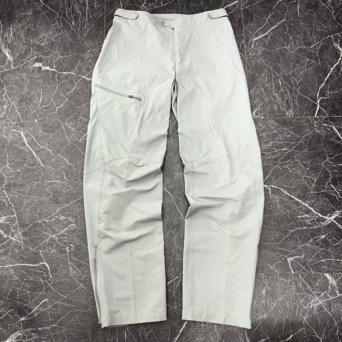 나이키 ACG 로고 루즈 테크 트랙 팬츠 상품이미지4