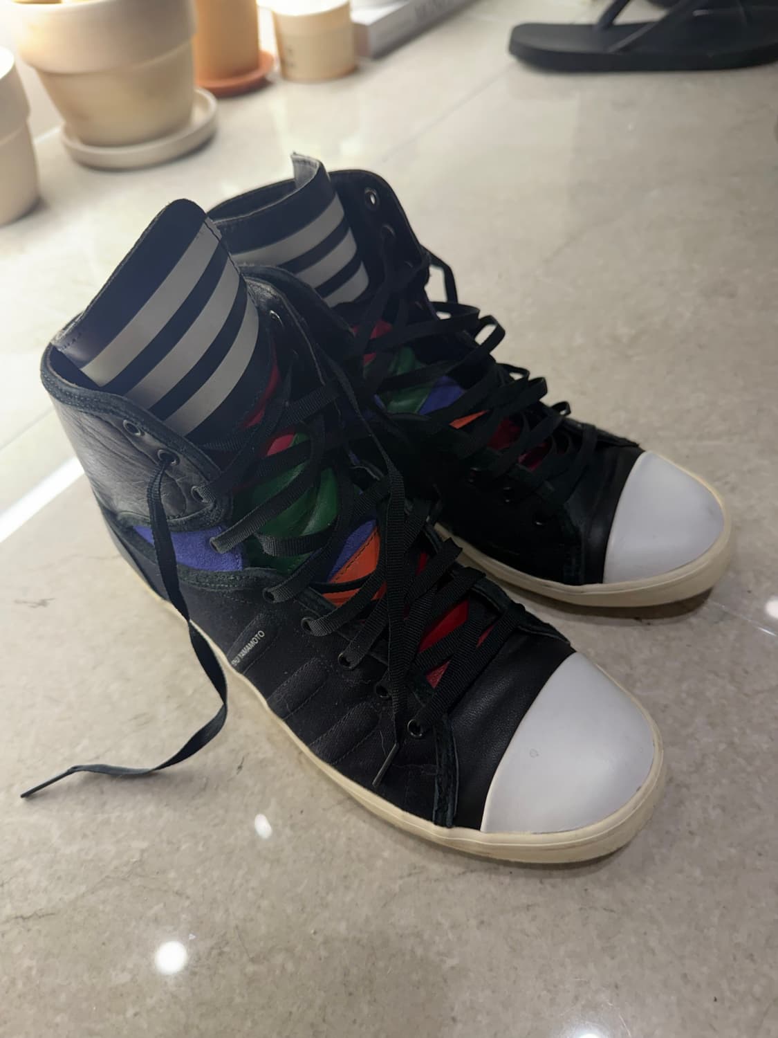 Y-3 요지야마모토 블랙 하이탑 스니커즈 상품이미지1