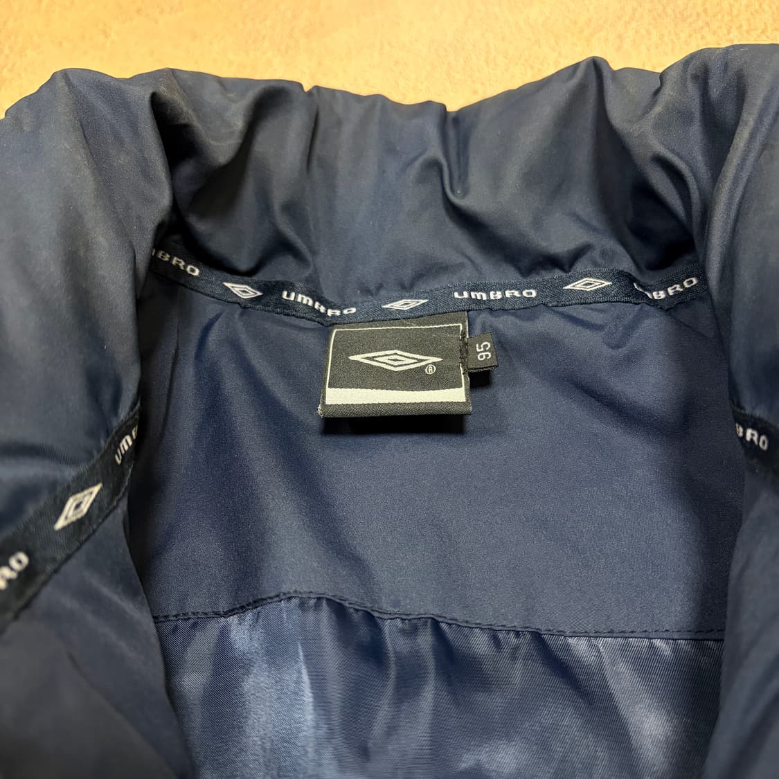 엄브로 올드스쿨 투웨이 패딩 상품이미지2