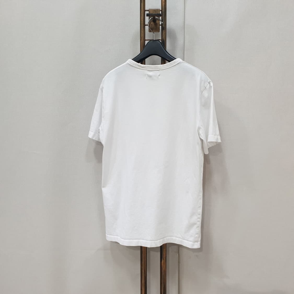 코스 COS 남성 레귤러핏 미드웨이트 브러쉬드 티셔츠 S 상품이미지3