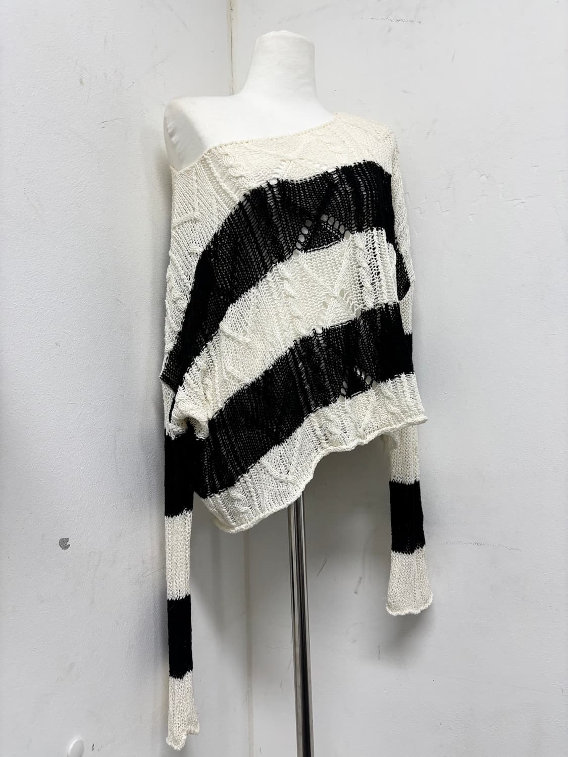 “Vintage” 00’s Off-Shoulder Stripe Knit  상품이미지7