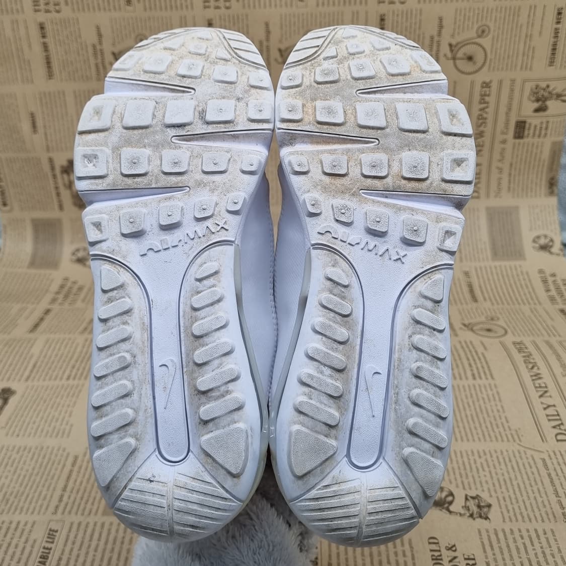 나이키 에어맥스 2090 화이트 여성 운동화235 상품이미지3