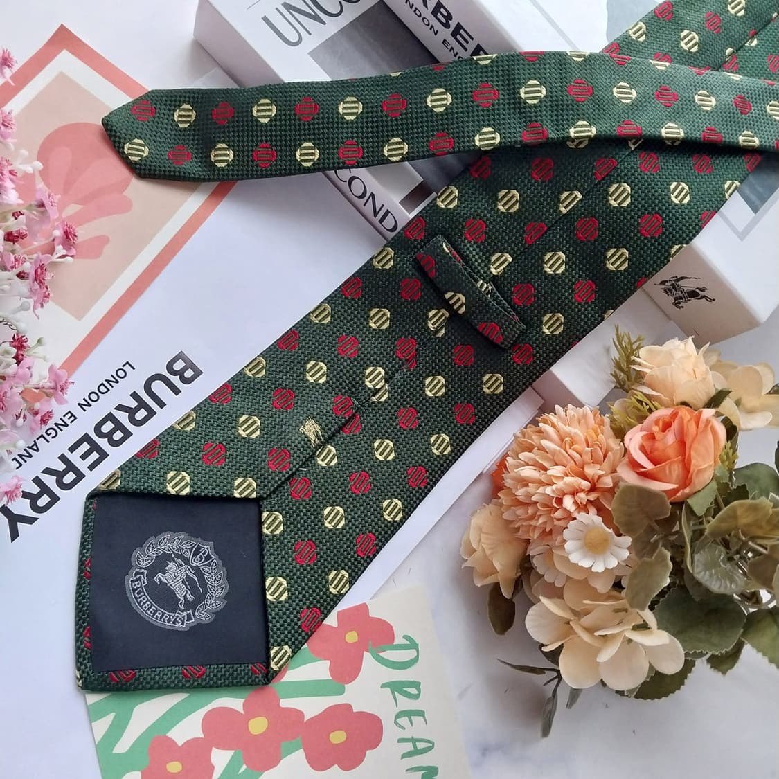 버버리 실크 그린 도트 패턴 넥타이 9.9cm S~A+등급 K2510
 상품이미지4