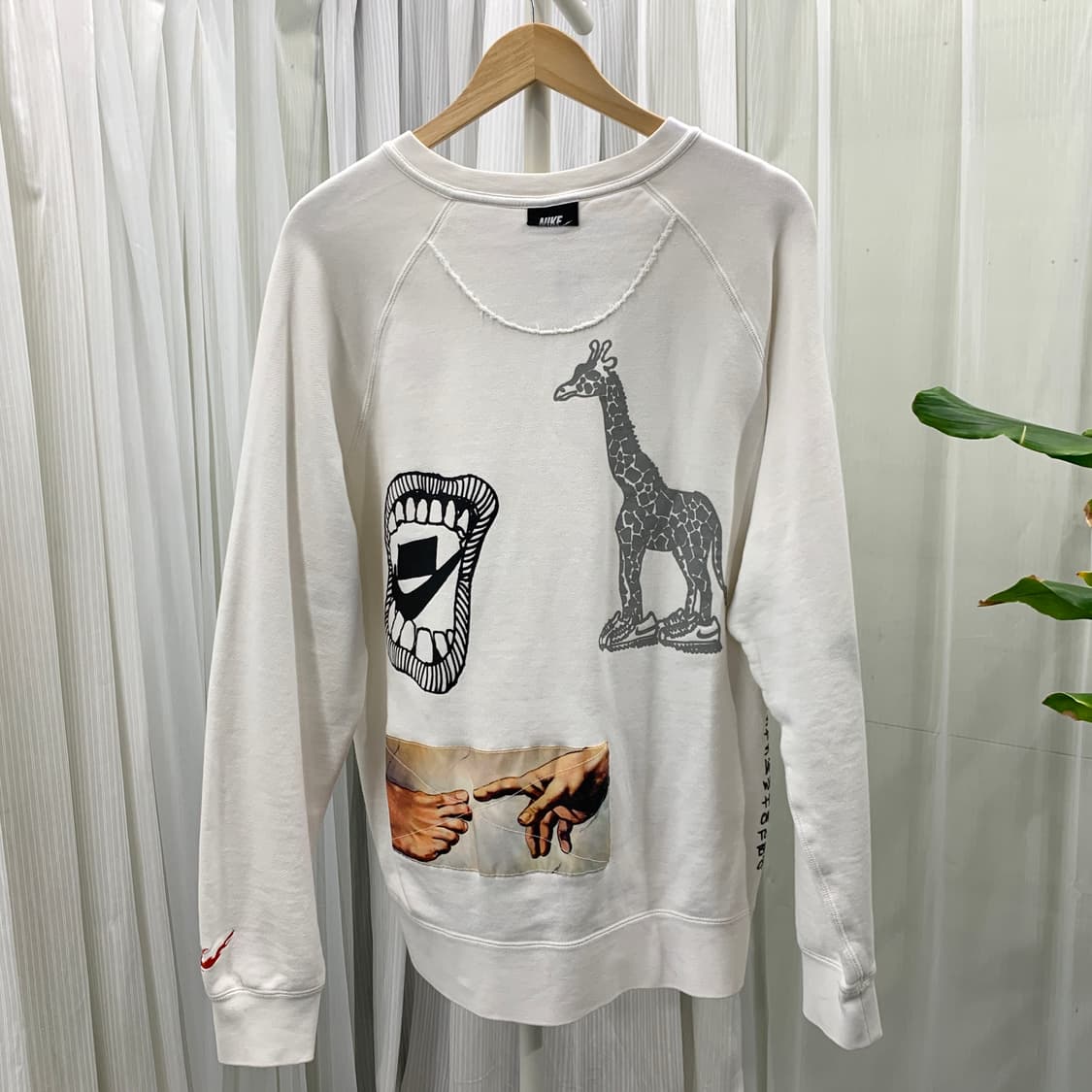 나이키 빈티지 멀티 프린트 맨투맨 1820 상품이미지2