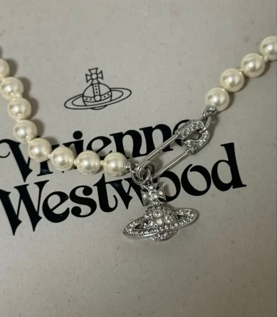 비비안웨스트우드 루크리스 진주 목걸이 상품이미지1
