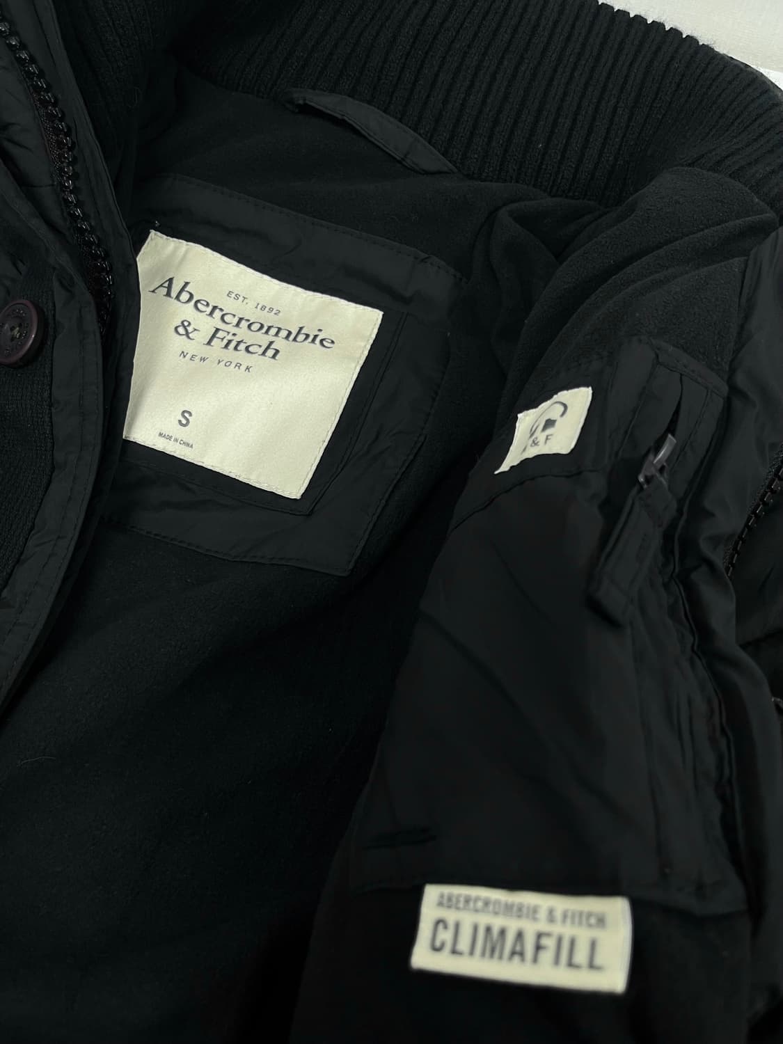아베크롬비 패딩 점퍼 S 상품이미지3
