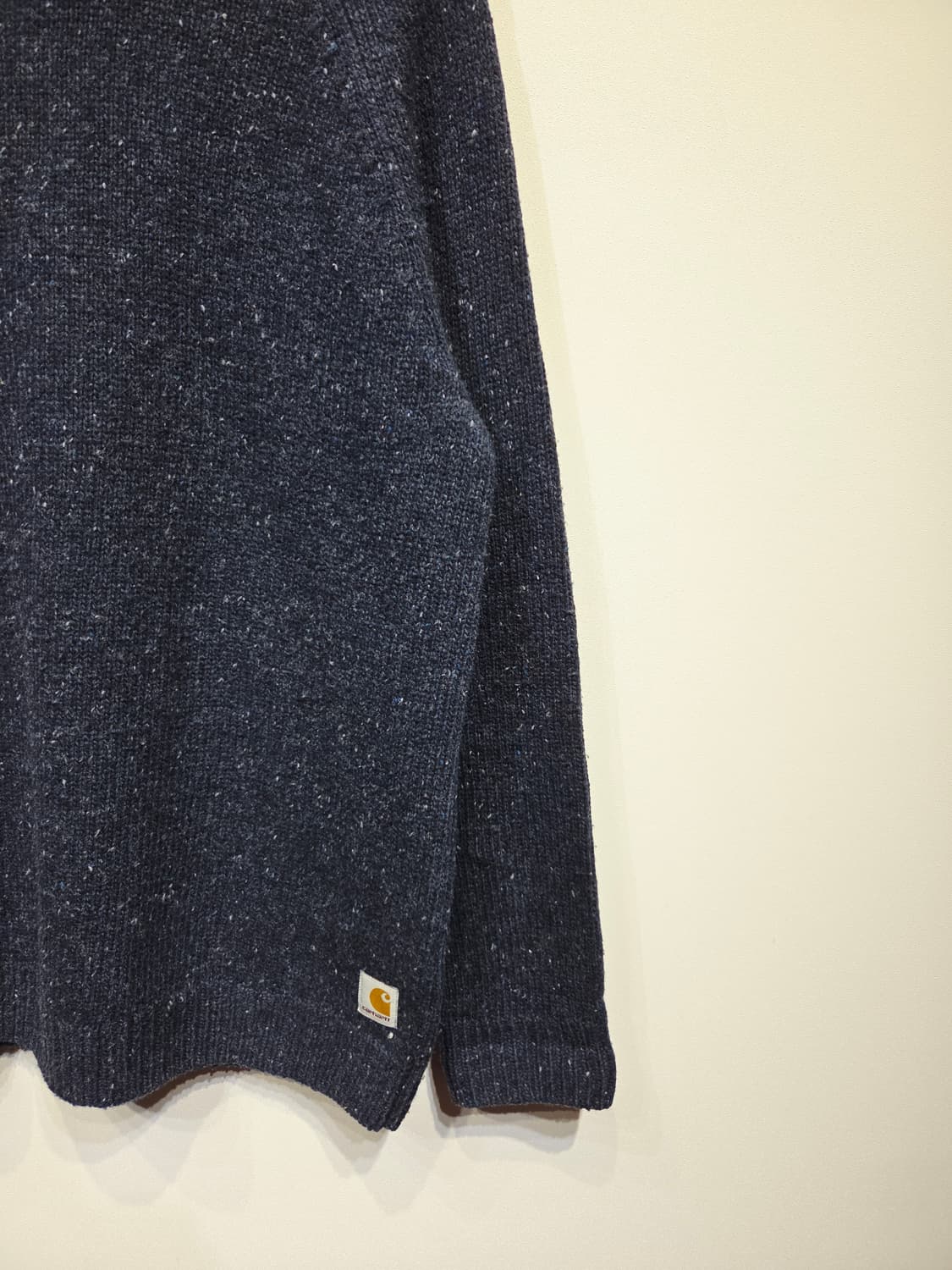 칼하트 WIP 앵글리스틱 스웨터 네이비 상품이미지5