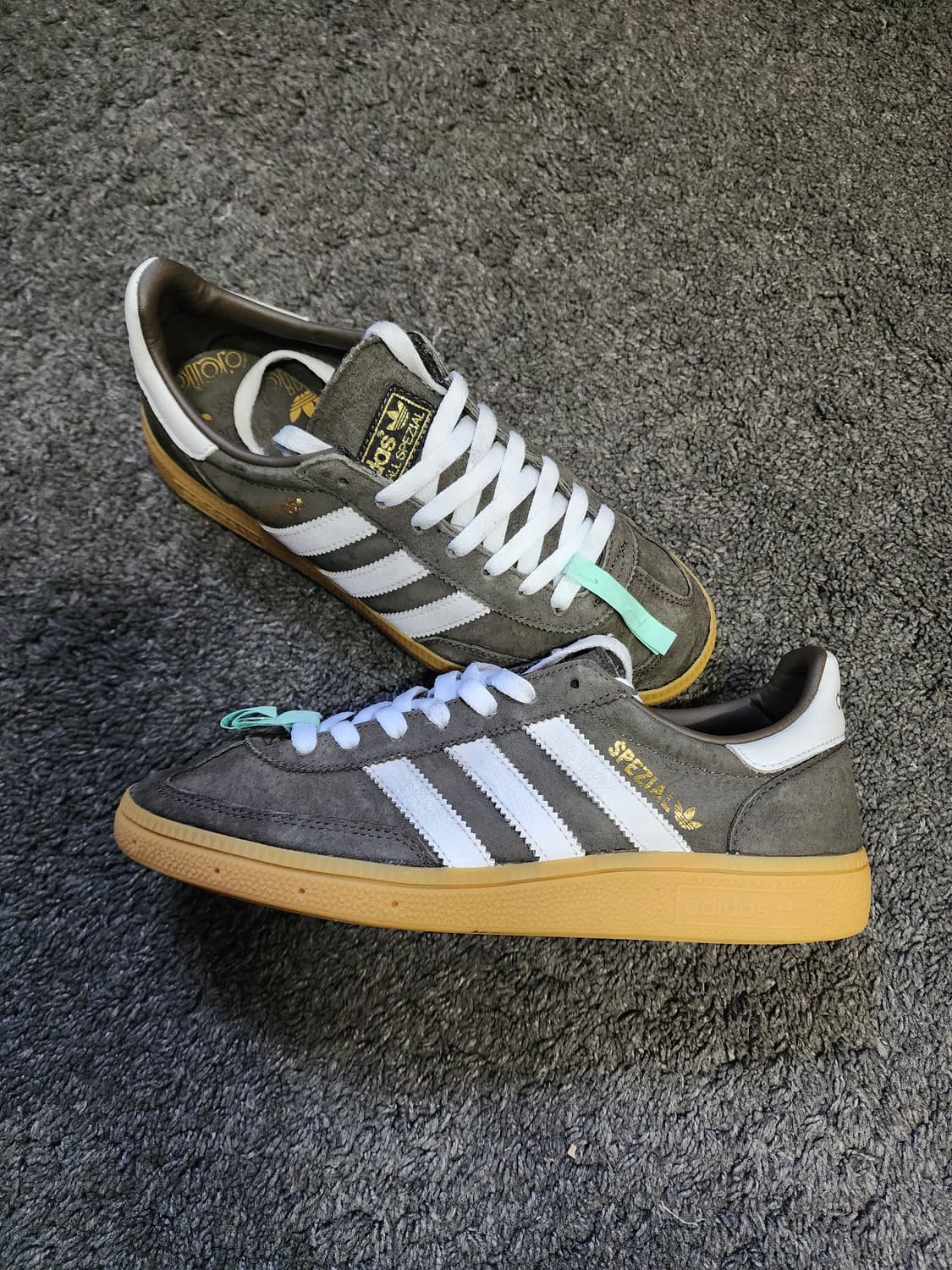 아디다스 스페지알 250 쉐도우올리브 상품이미지1