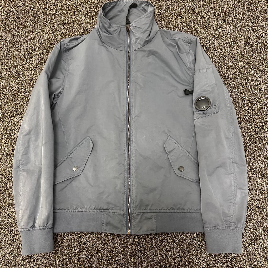 CP컴퍼니 한국매장판 렌즈 코팅 블루종 바람막이 100(L) 상품이미지1