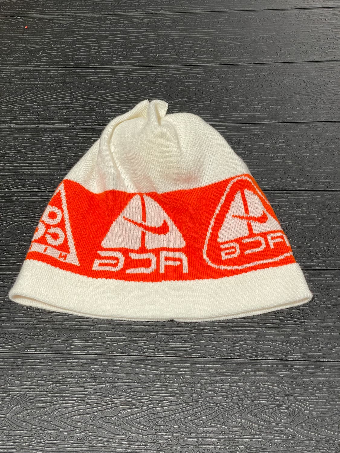 나이키 acg 폼폼 비니 상품이미지8