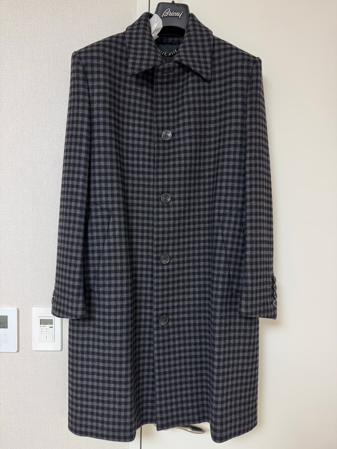 브리오니 체크 코트  상품이미지2