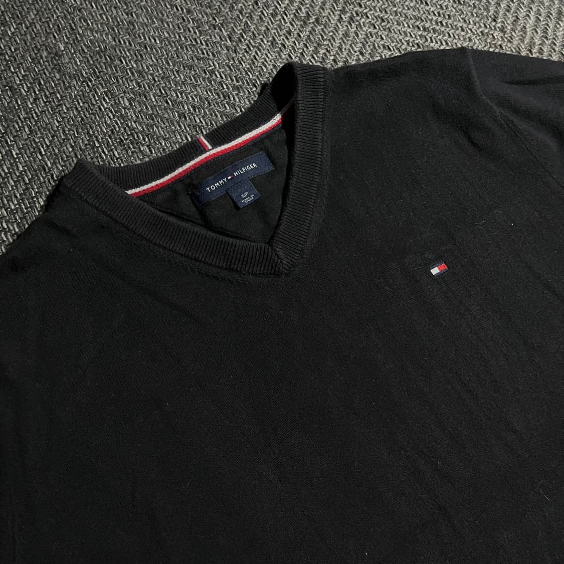 [S] TOMMY HILFIGER 타미힐피거 브이넥 니트 상품이미지3