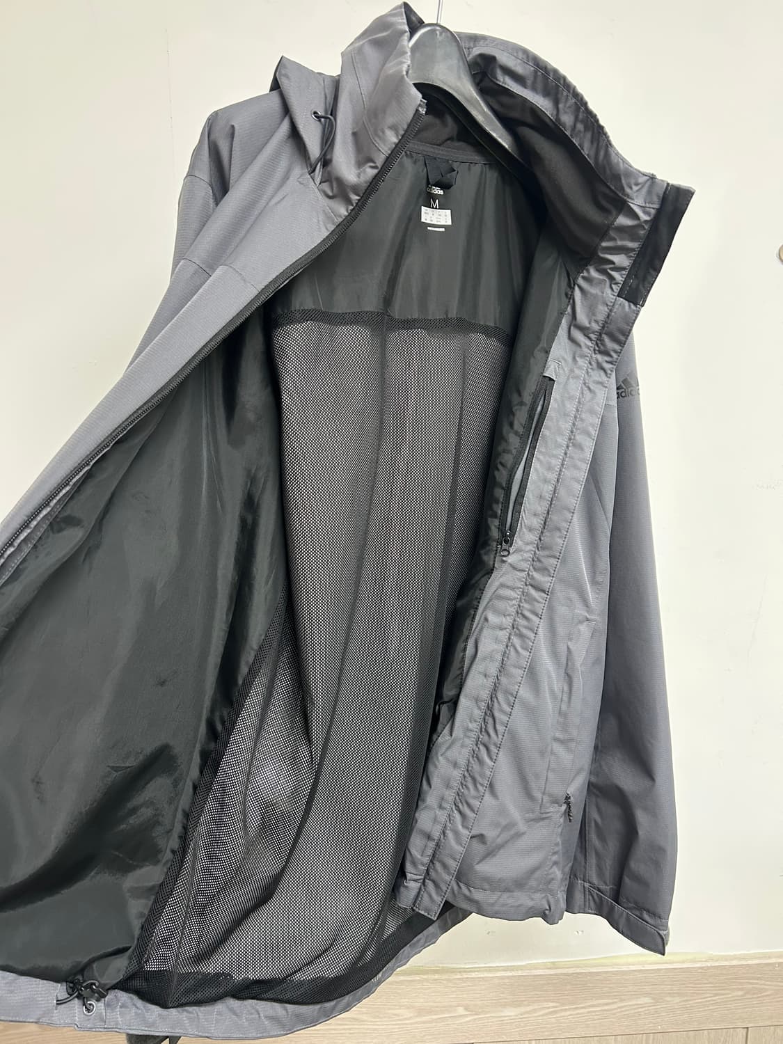 아디다스 CLIMAPROOF 남성 바람막이 상품이미지7