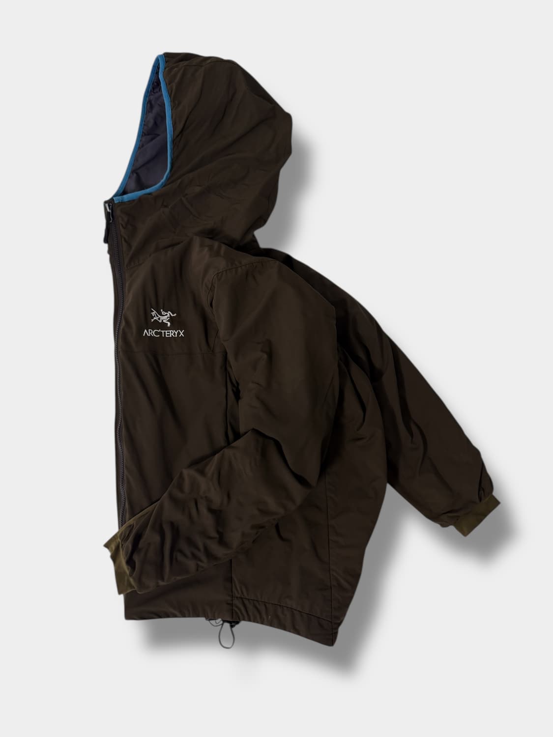 아크테릭스 루즈핏 00‘s 아톰 LT 카키 후드 자켓 상품이미지3